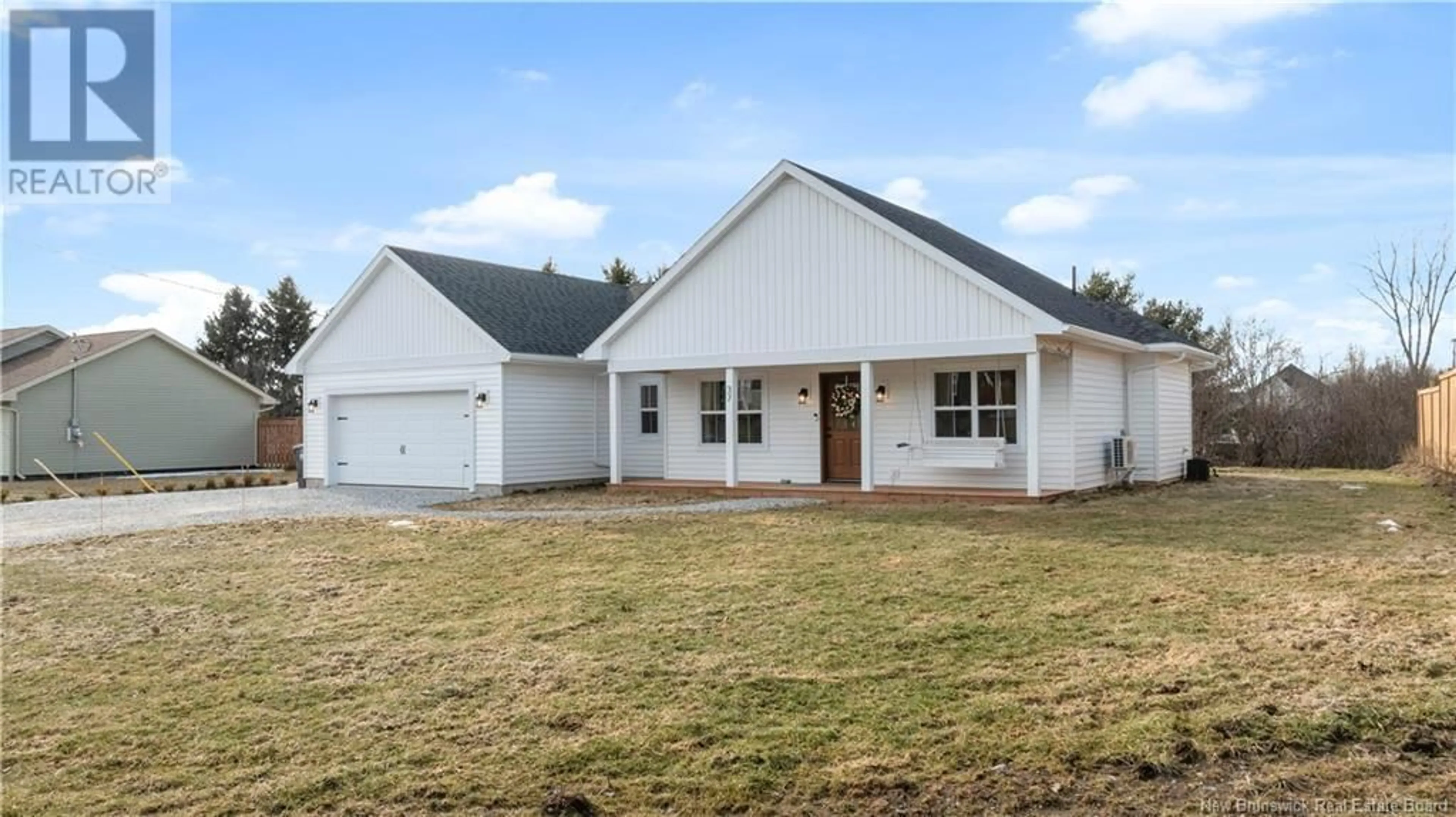 Home with vinyl exterior material, unknown for 37 NEILL DRIVE, Hampton New Brunswick E5N6B8