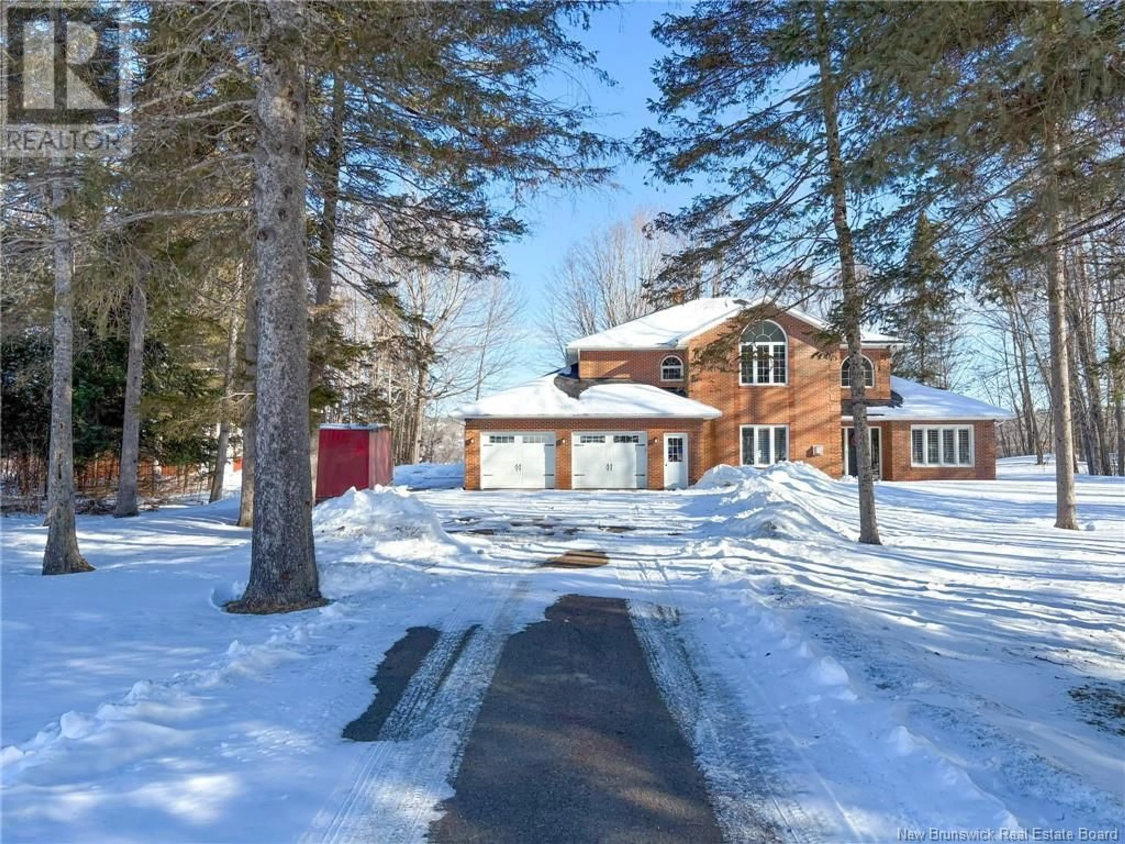 A pic from outside/outdoor area/front of a property/back of a property/a pic from drone, street for 119 Grant Street, Woodstock New Brunswick E7M3Y5