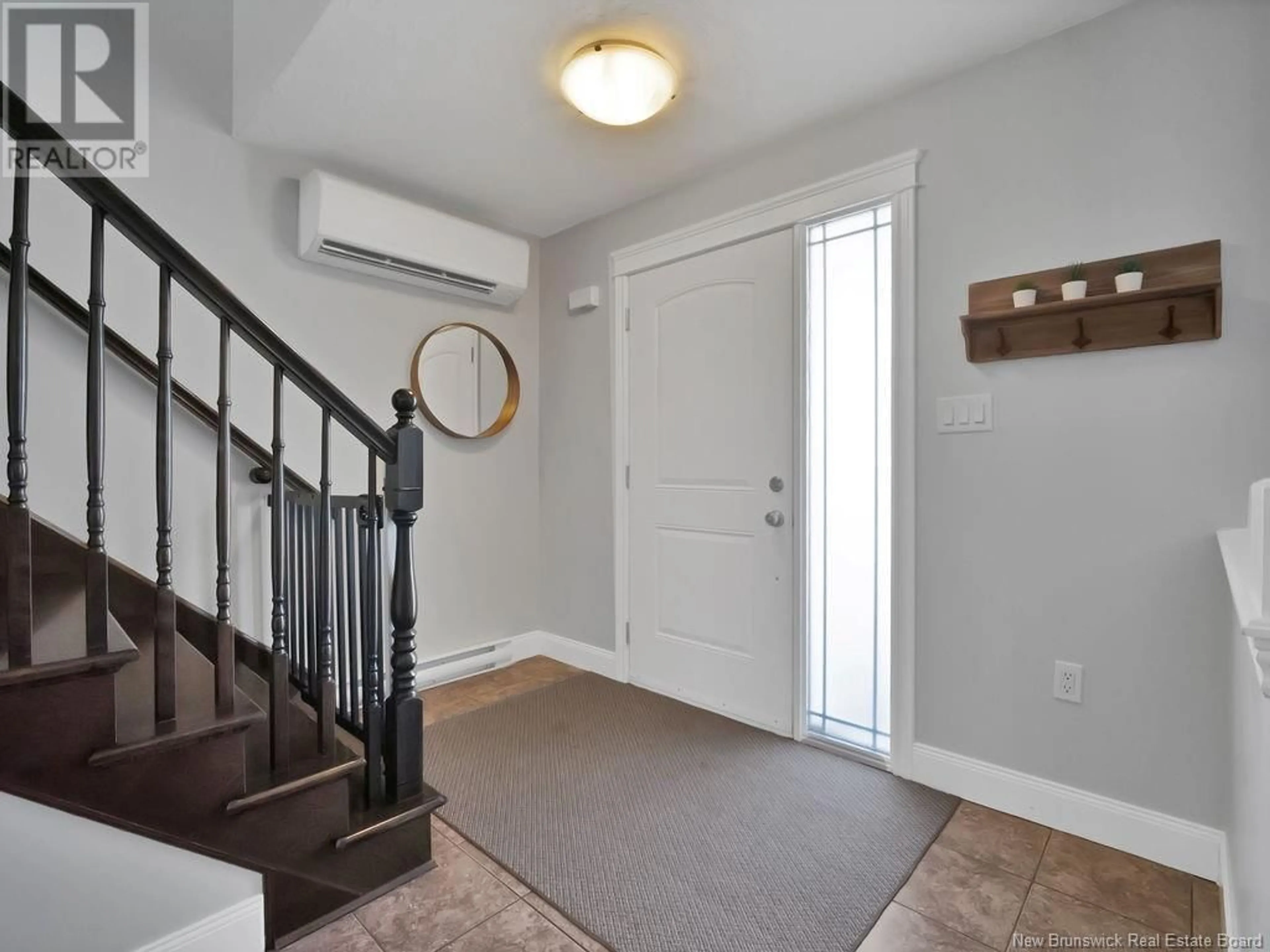 Indoor entryway for 27 Salem Court, Moncton New Brunswick E1G0G5