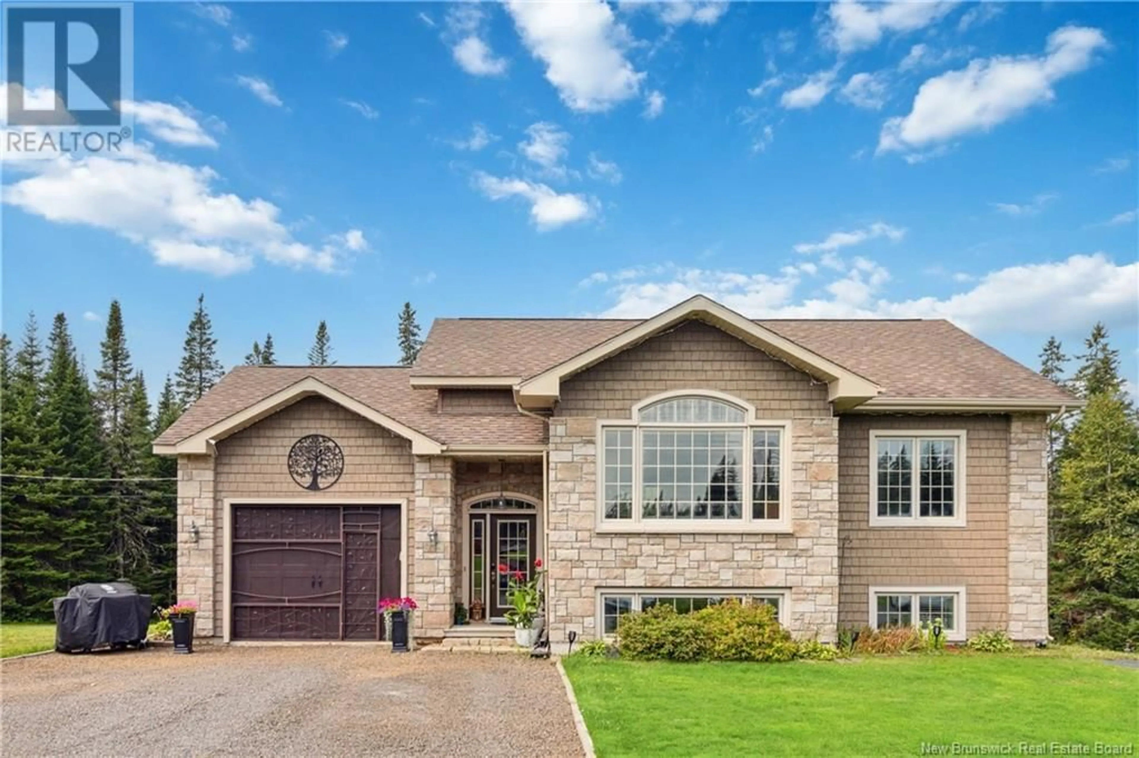 Home with brick exterior material, street for 466 ROUTE 17, Saint-Léonard New Brunswick E7E2L7