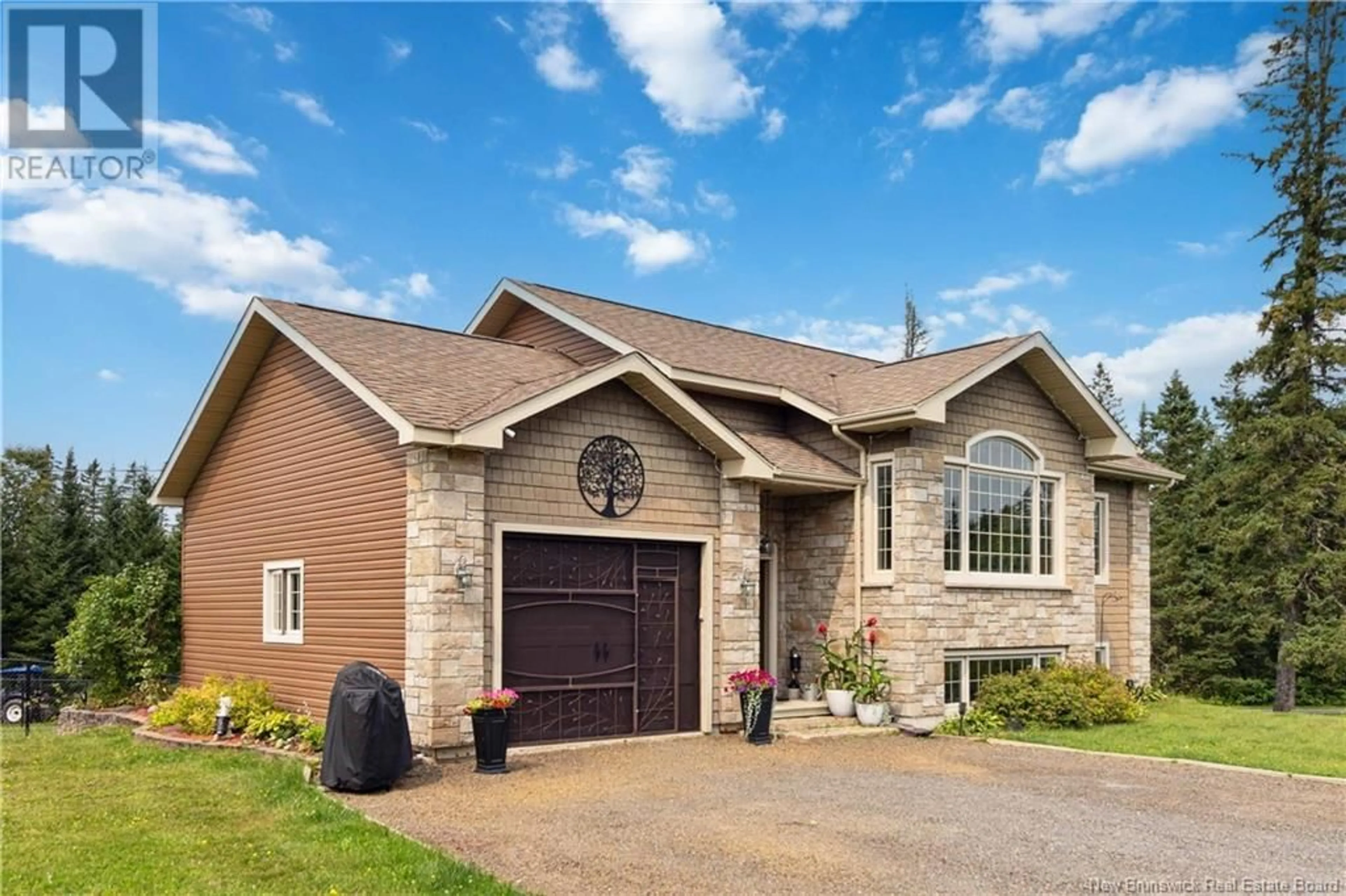 Home with brick exterior material, street for 466 ROUTE 17, Saint-Léonard New Brunswick E7E2L7