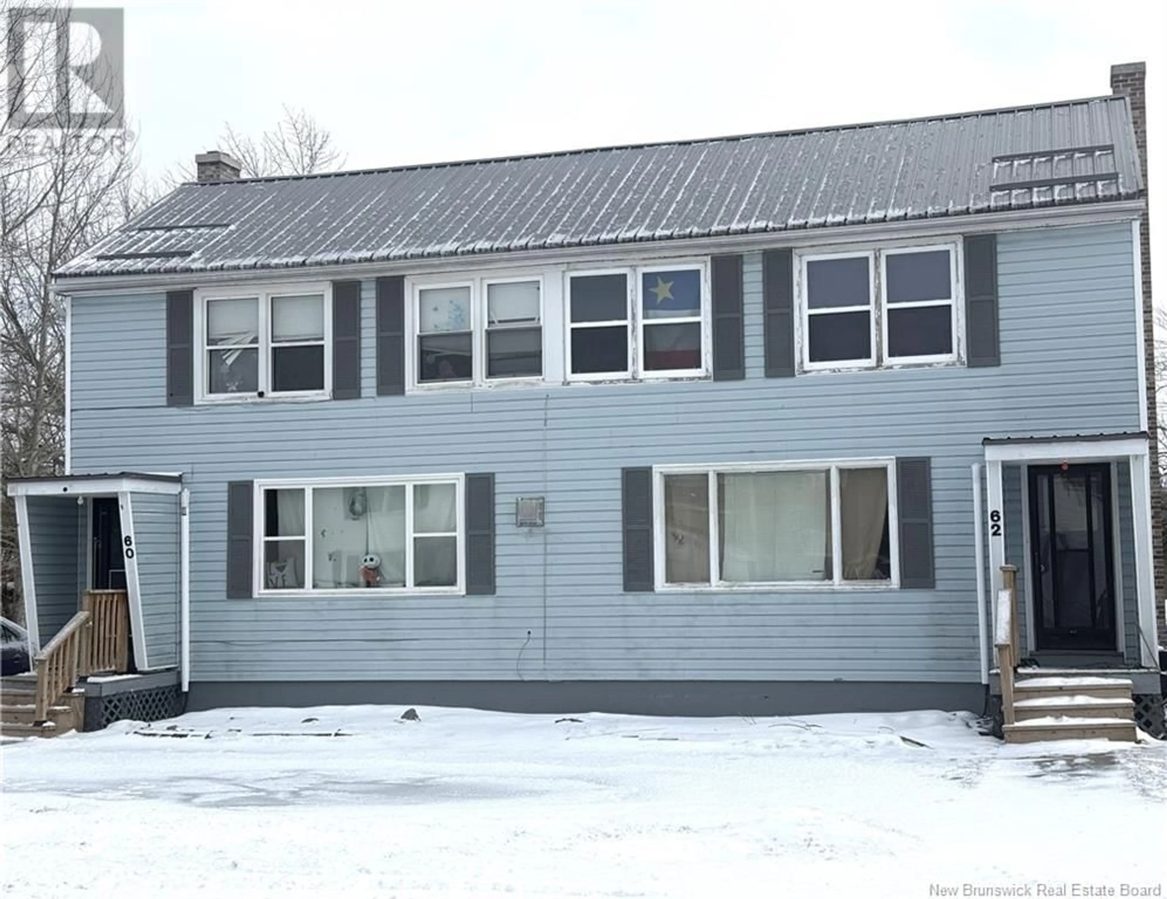 Home with vinyl exterior material, building for 60-62 Elm Park, St. Stephen New Brunswick E3L2W8