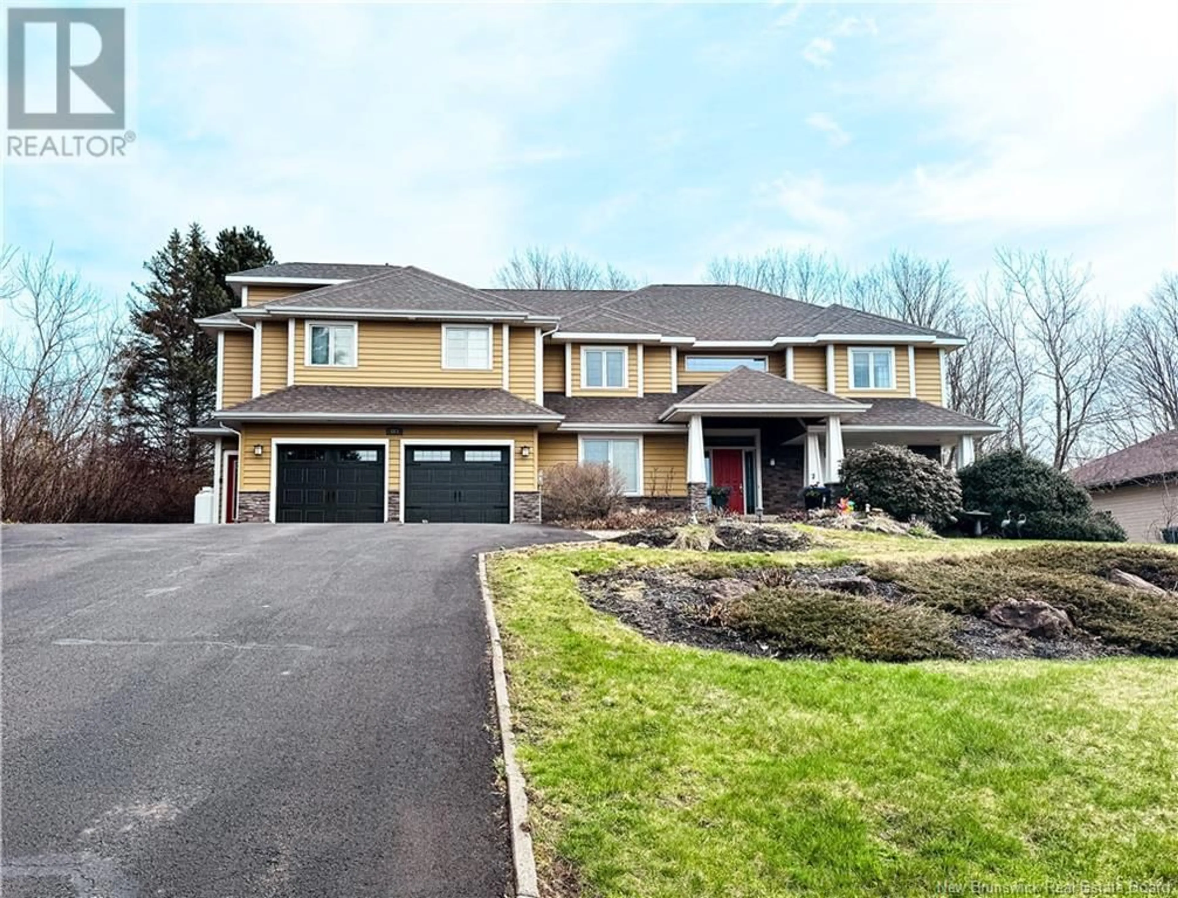 A pic from outside/outdoor area/front of a property/back of a property/a pic from drone, street for 313 LAVOIE, Dieppe New Brunswick E1A6R8