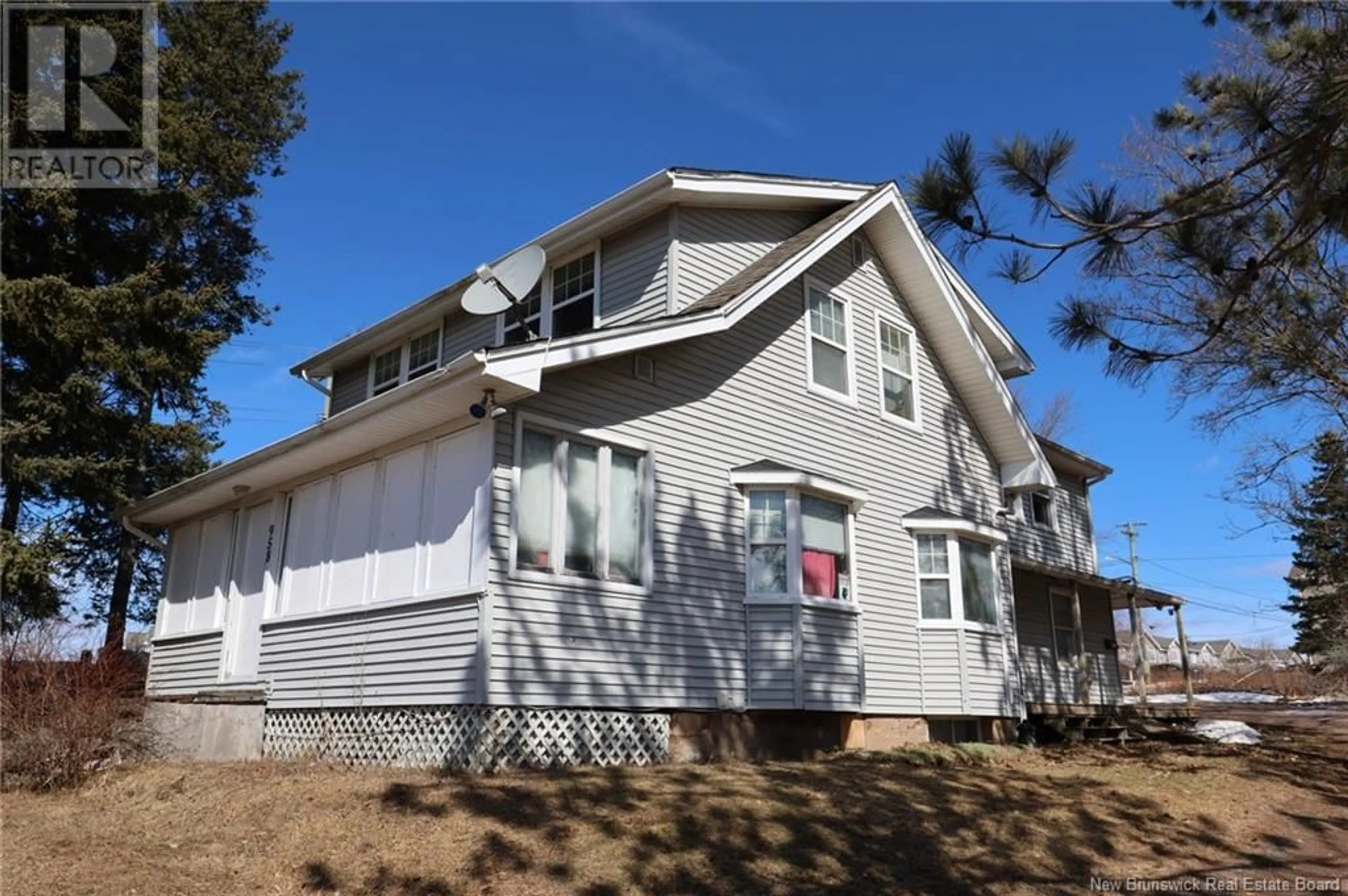 Home with vinyl exterior material, building for 958 Amirault Street, Dieppe New Brunswick E1A1C9