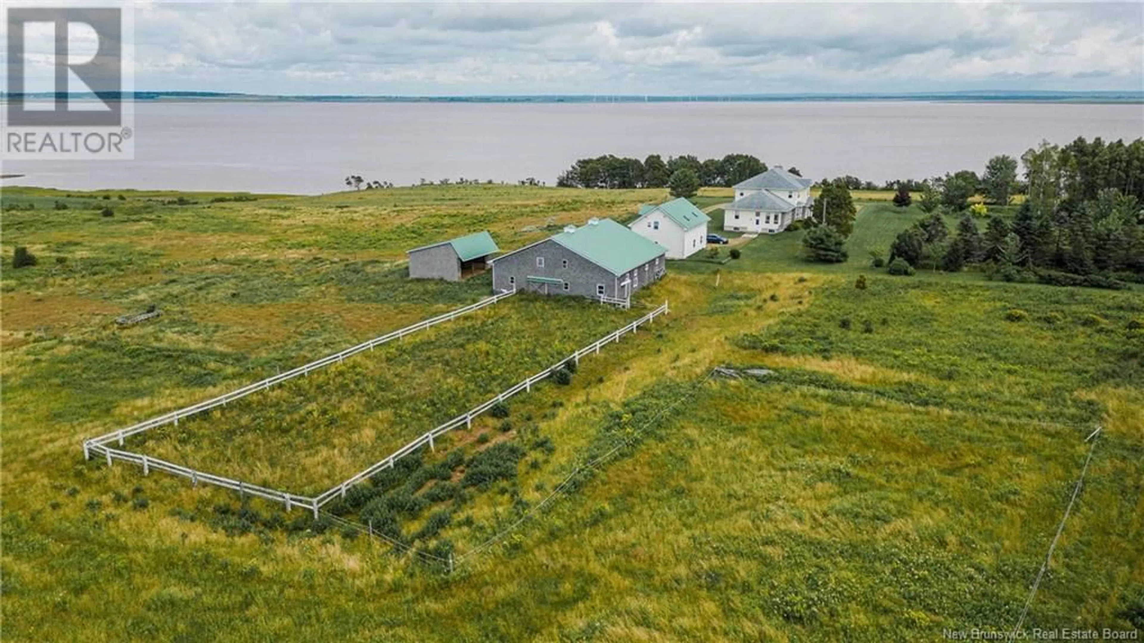 A pic from outside/outdoor area/front of a property/back of a property/a pic from drone, water/lake/river/ocean view for 40 READE QUARRY, Wood Point New Brunswick E4L2K1