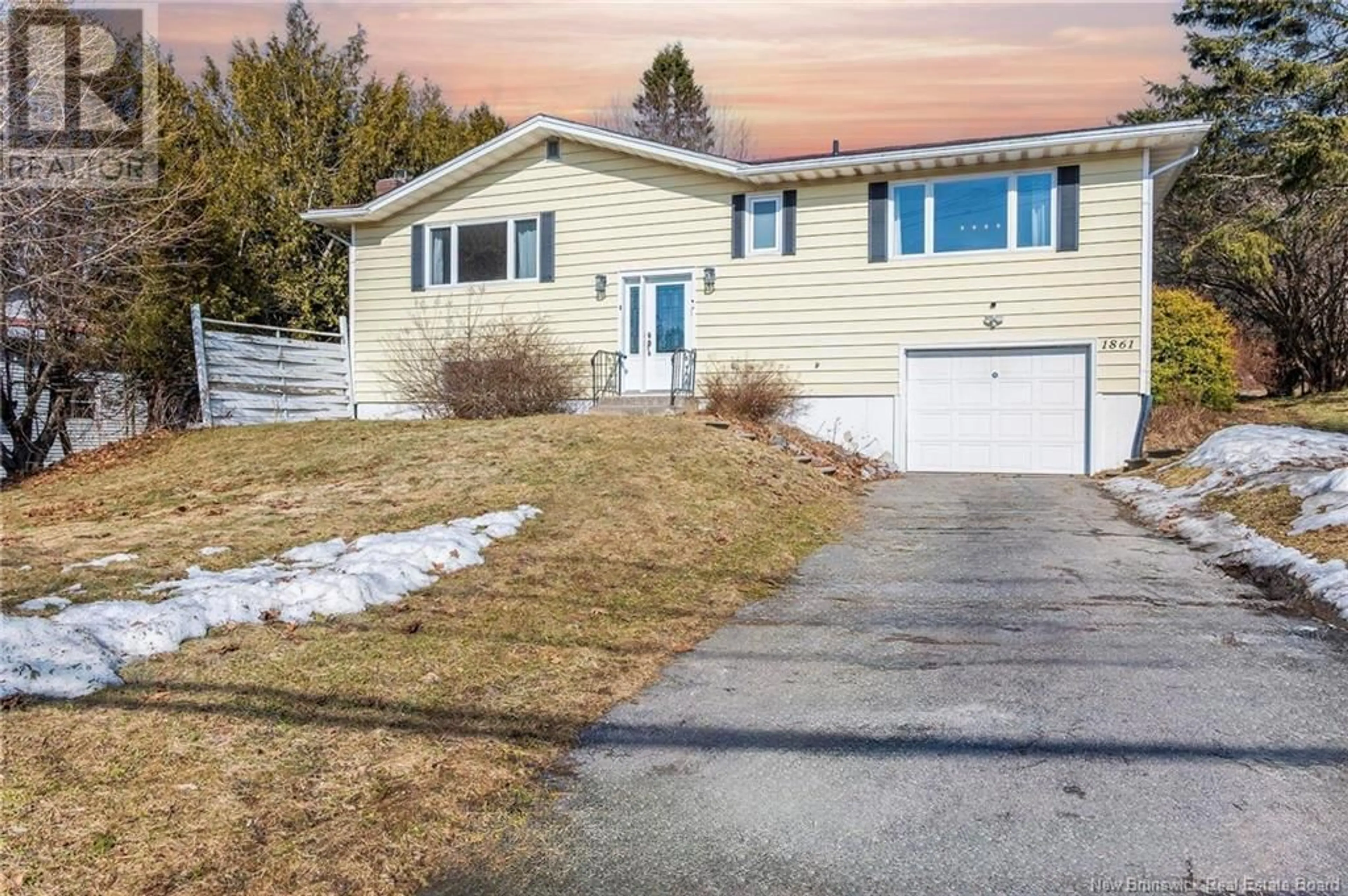 Home with vinyl exterior material, street for 1861 Red Head Road, Saint John New Brunswick E2P1J5