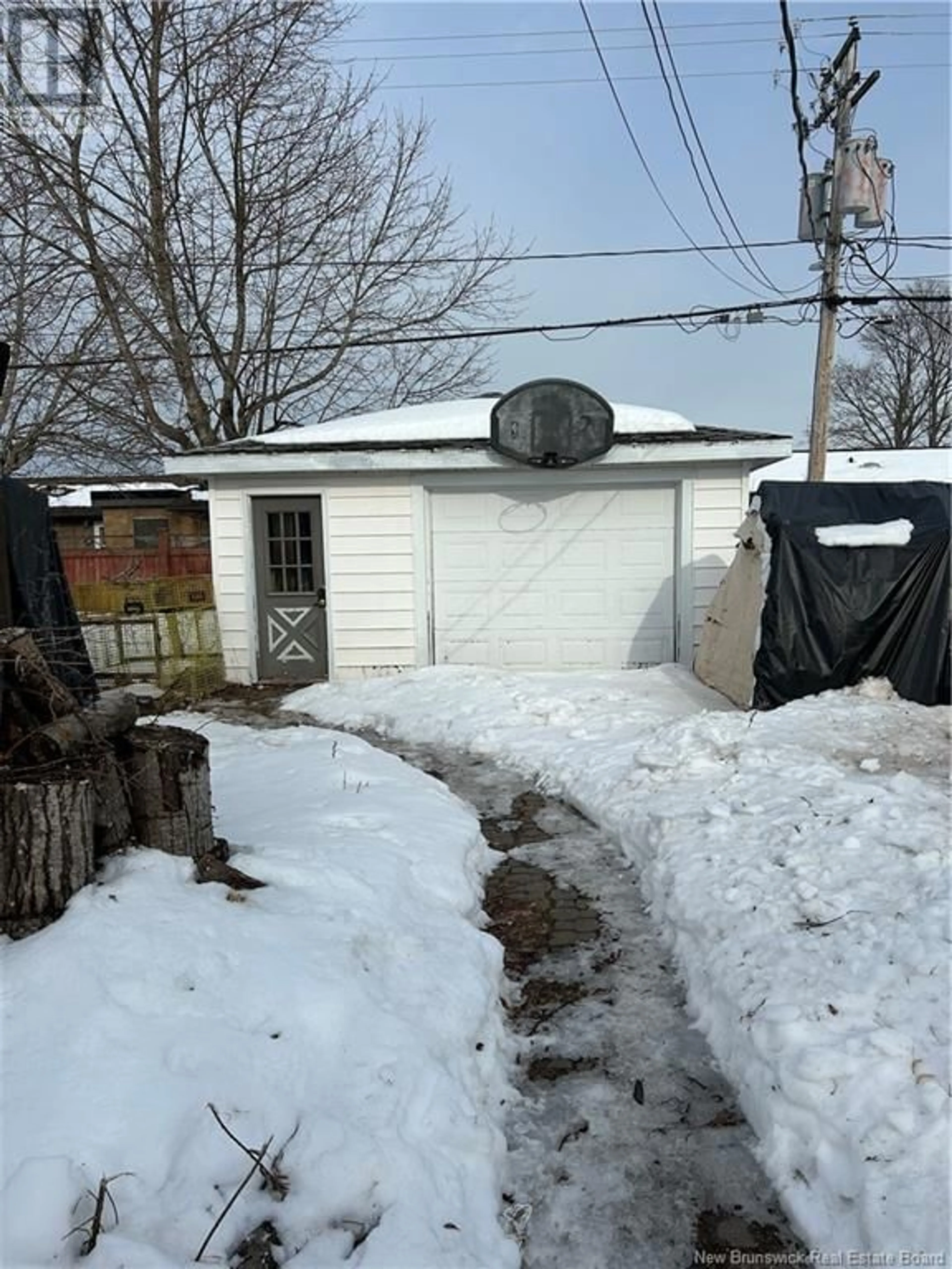 Shed for 96 SMITH AVENUE, Shediac New Brunswick E4P2T1