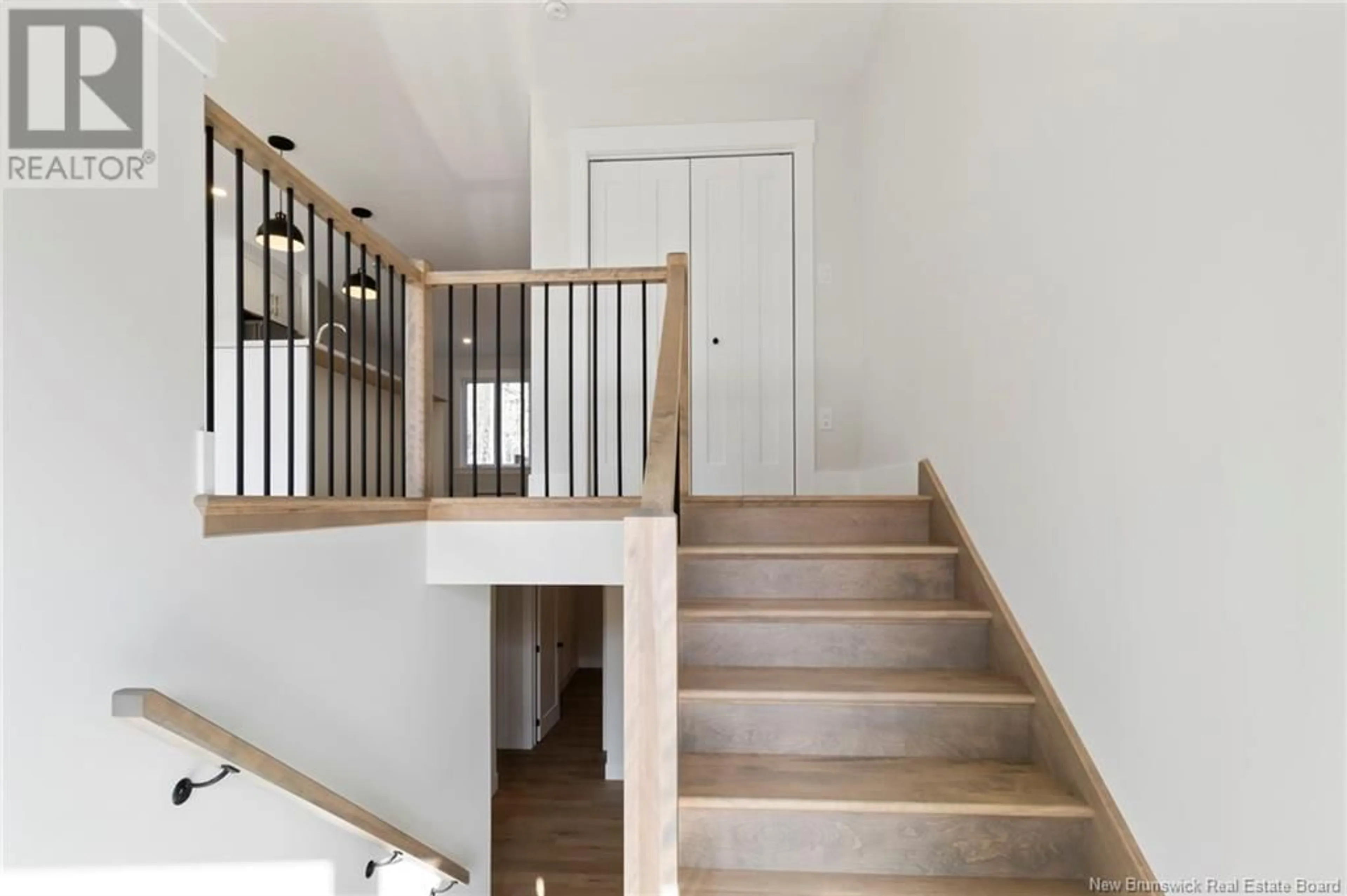 Stairs for 114 ELSLIGER STREET, Dieppe New Brunswick E1A7X9