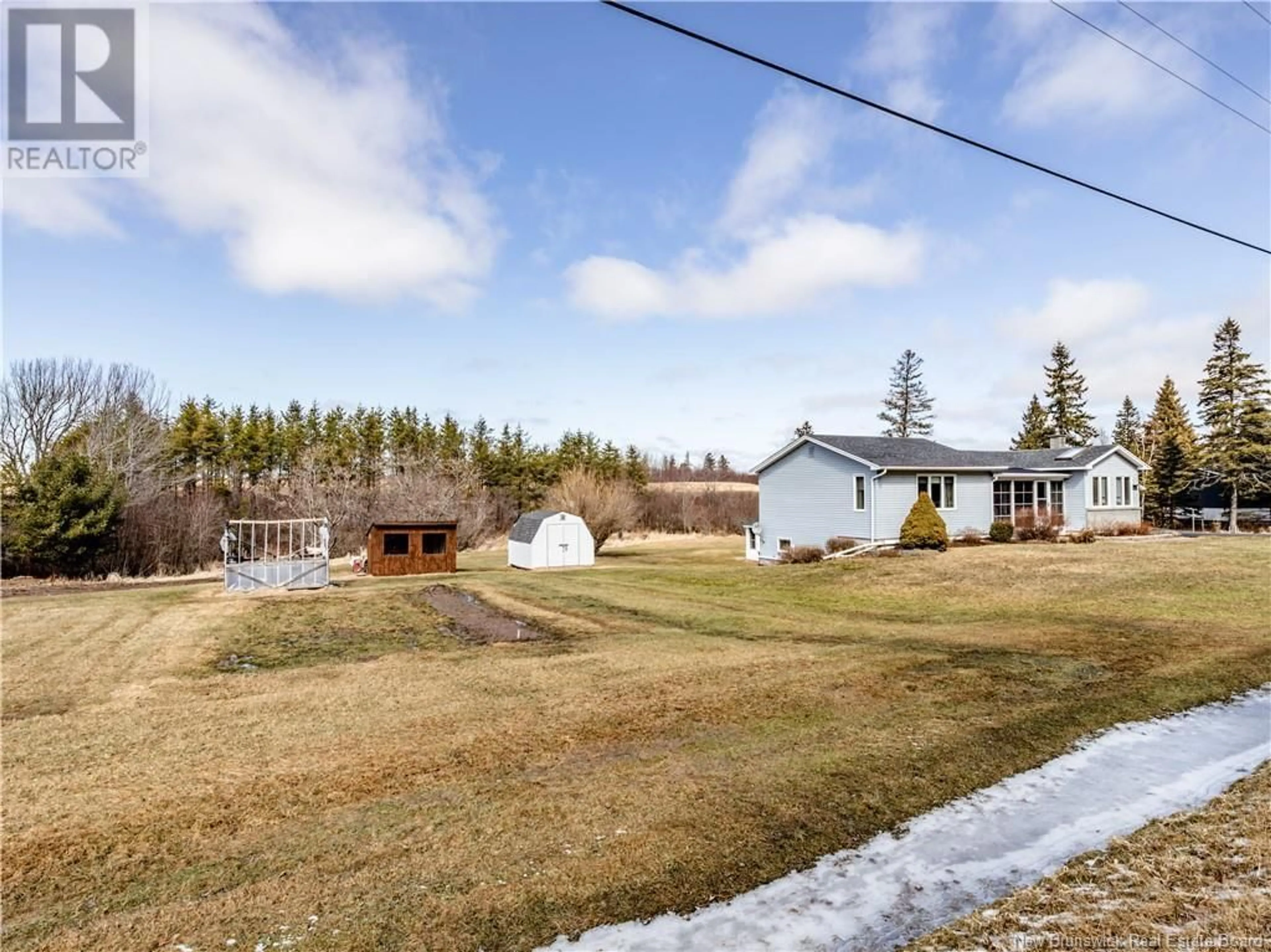 A pic from outside/outdoor area/front of a property/back of a property/a pic from drone, street for 64 PELLERIN, Sainte-Marie-De-Kent New Brunswick E4S1T5