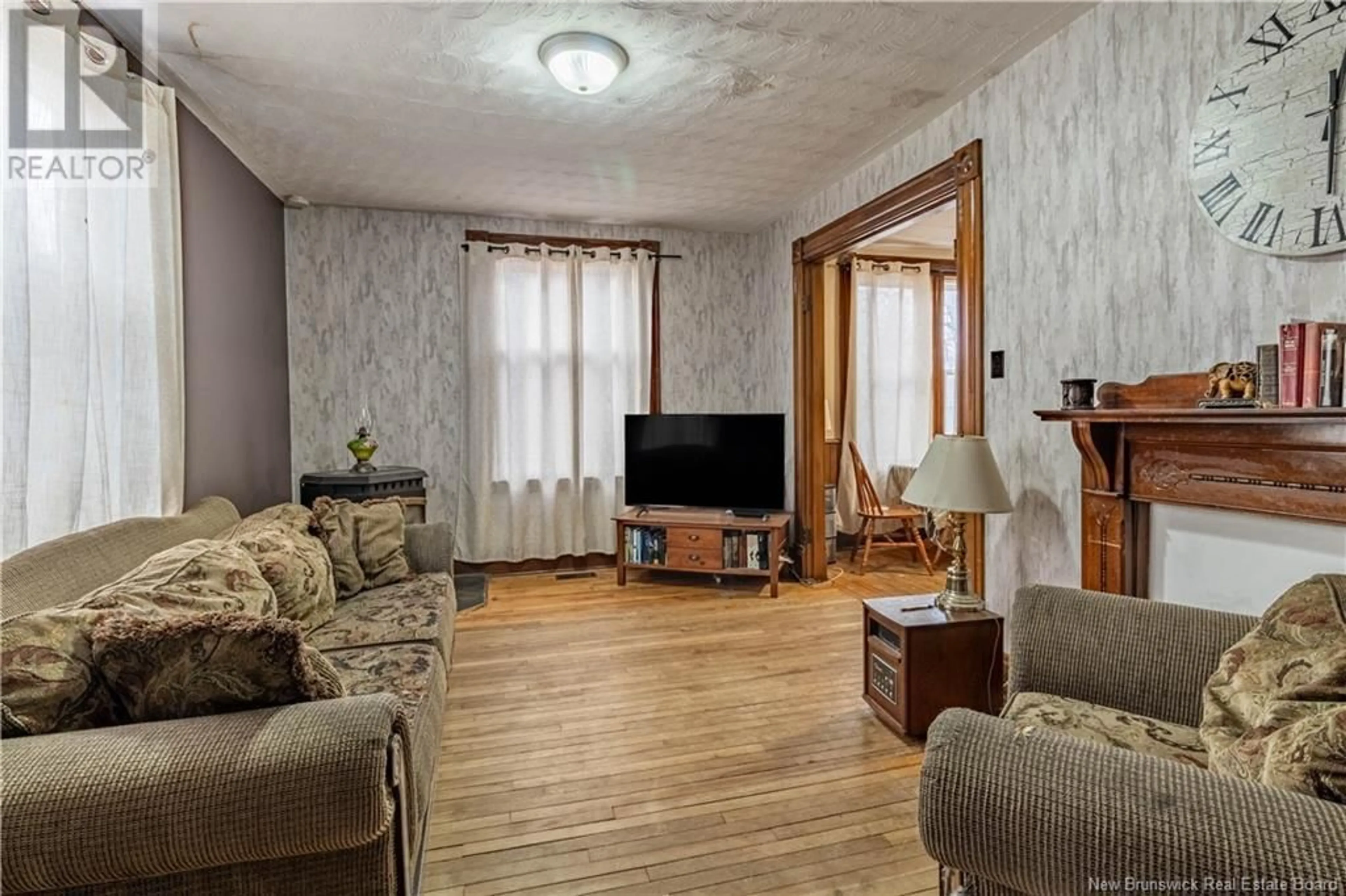 Living room with furniture, unknown for 872 MAIN STREET, Sussex New Brunswick E4E2M5
