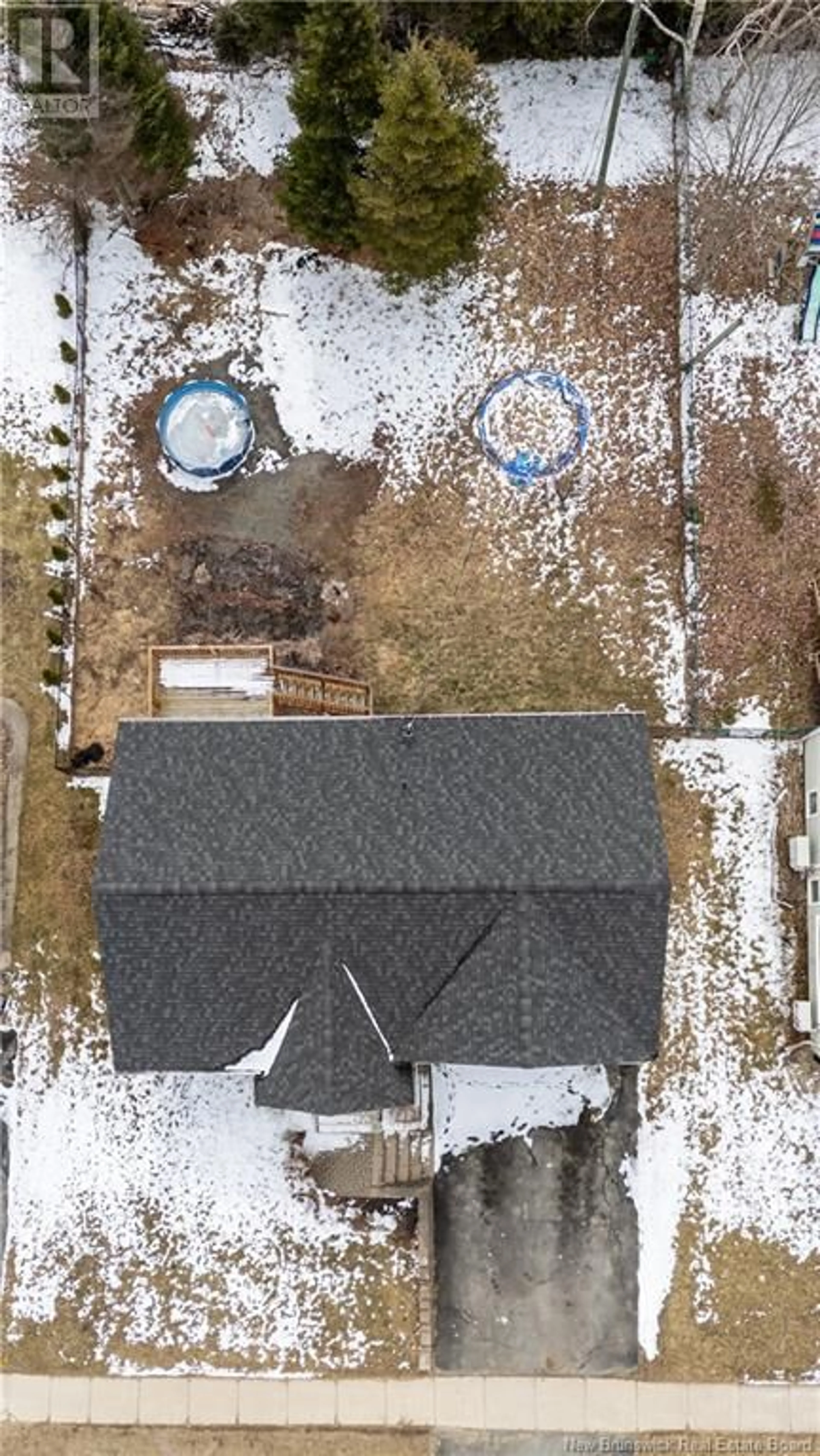 A pic from outside/outdoor area/front of a property/back of a property/a pic from drone, unknown for 867 DOUGLAS AVENUE, Fredericton New Brunswick E3A9M7
