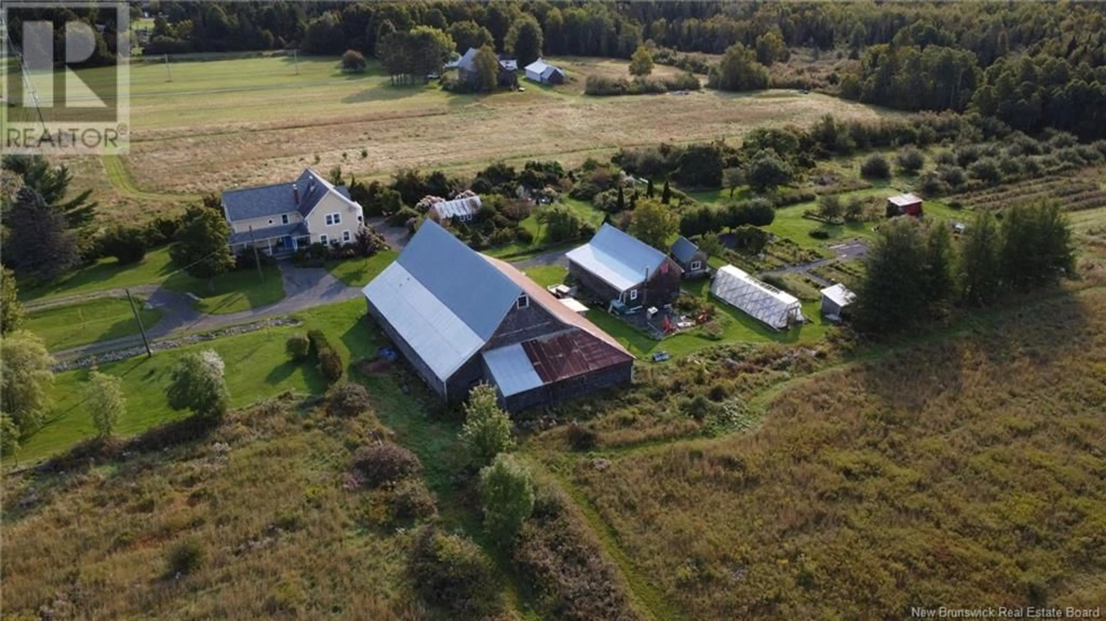 A pic from outside/outdoor area/front of a property/back of a property/a pic from drone, building for 3337 180 ROUTE ROUTE, South Tetagouche New Brunswick E2A7C3
