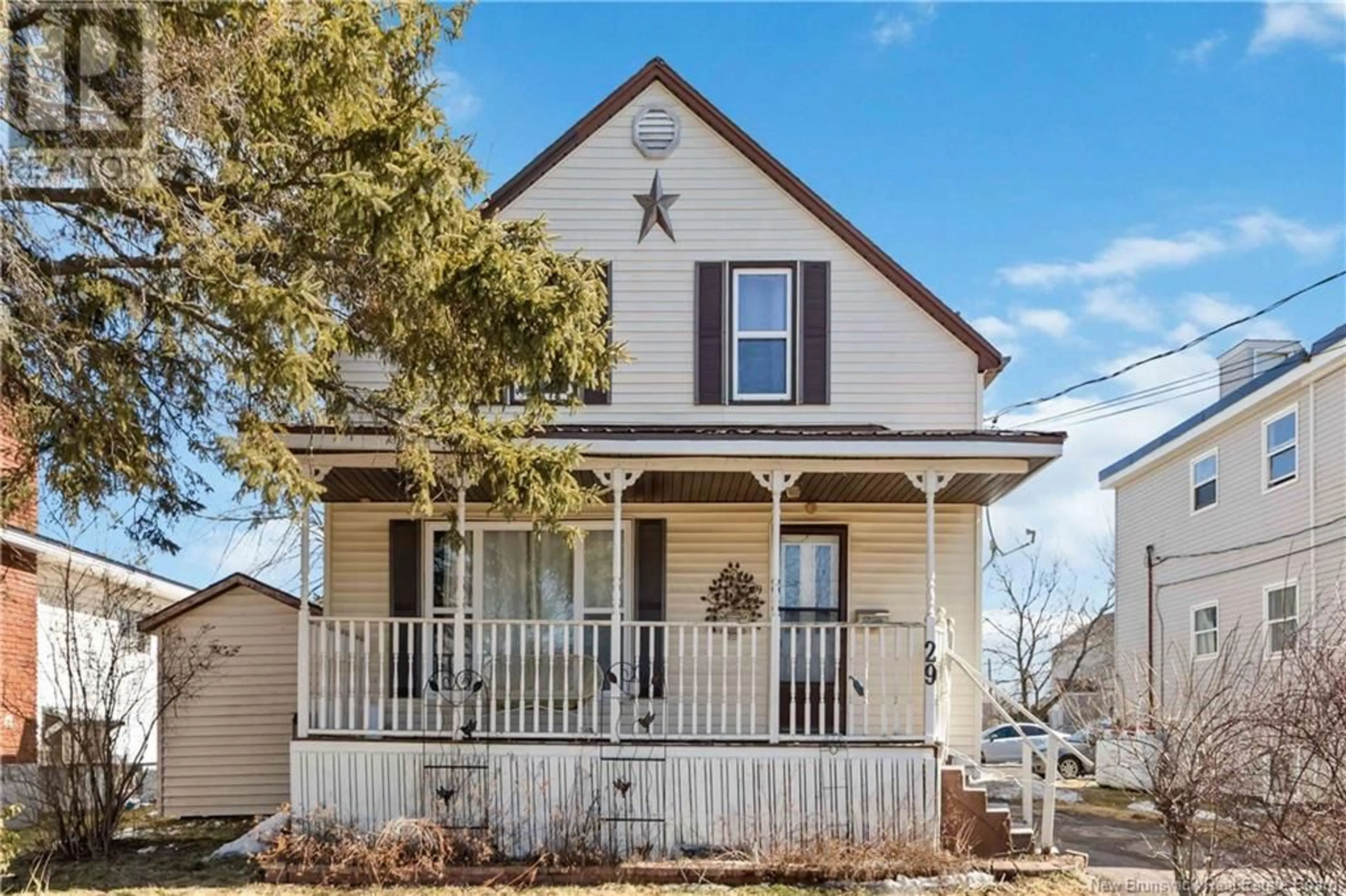 Home with vinyl exterior material, street for 29 SECOND AVENUE, Moncton New Brunswick E1C7X9