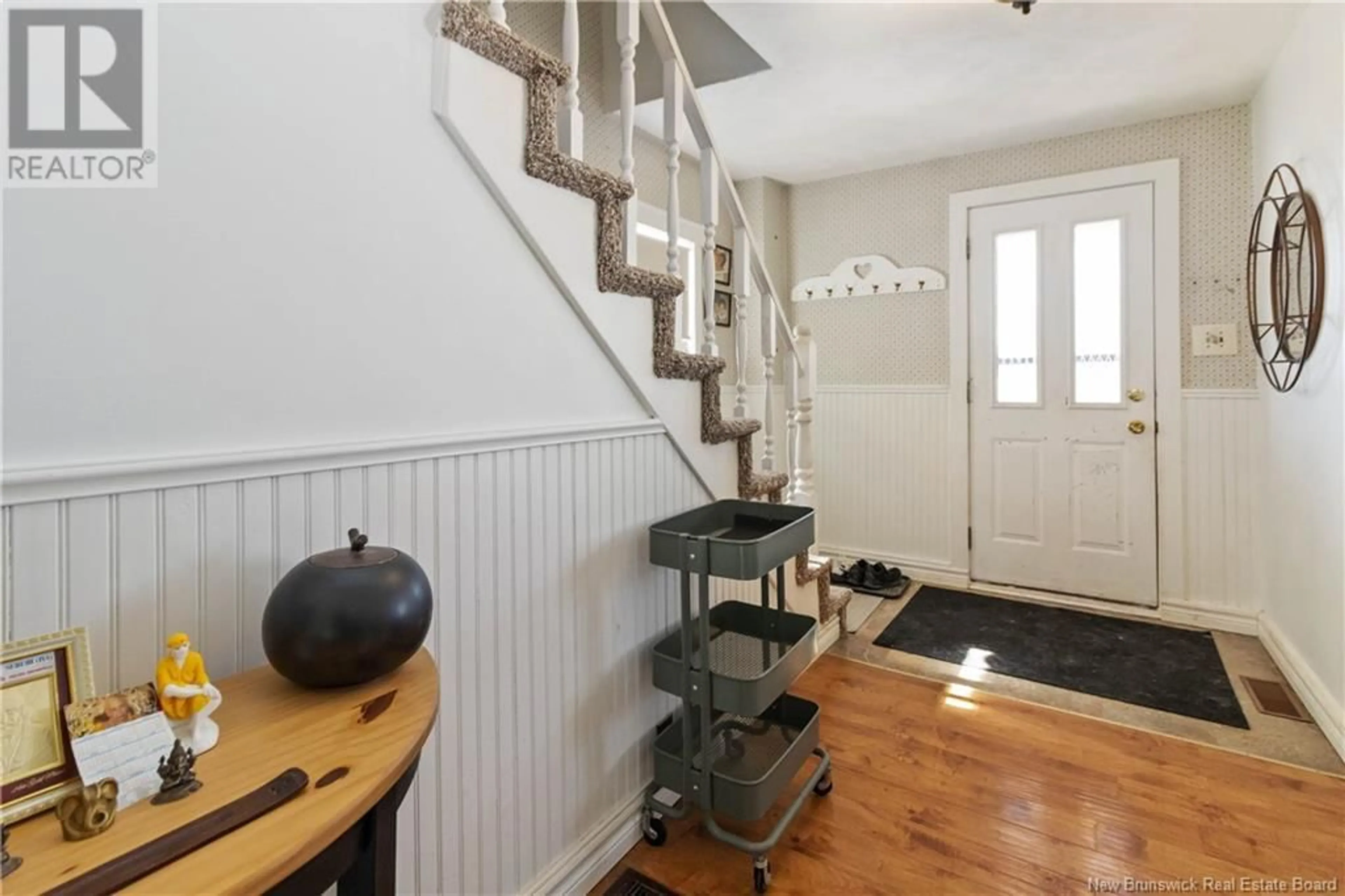 Indoor entryway for 29 SECOND AVENUE, Moncton New Brunswick E1C7X9