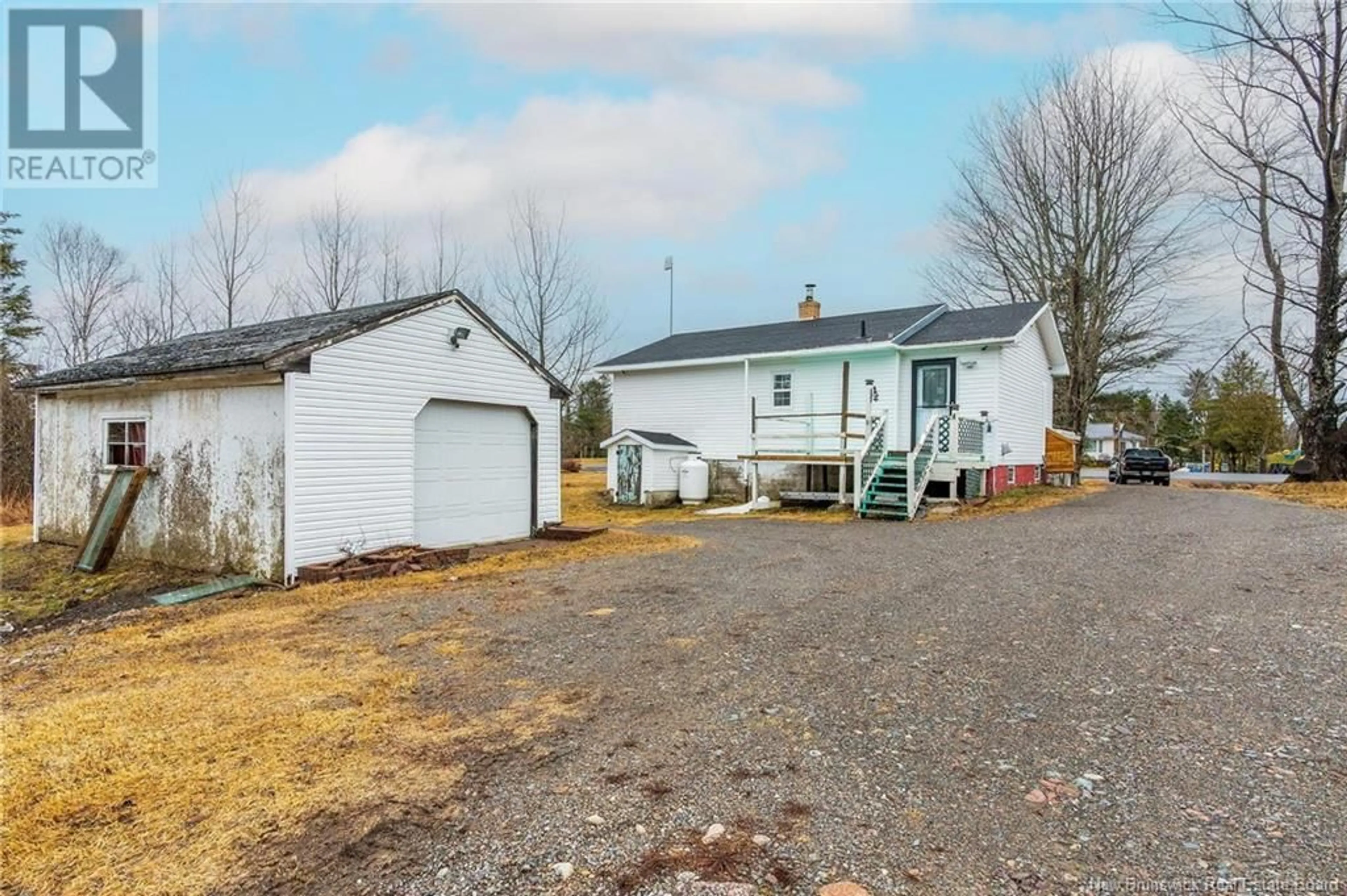 A pic from outside/outdoor area/front of a property/back of a property/a pic from drone, street for 845 ROUTE 172, Back Bay New Brunswick E5C1X3
