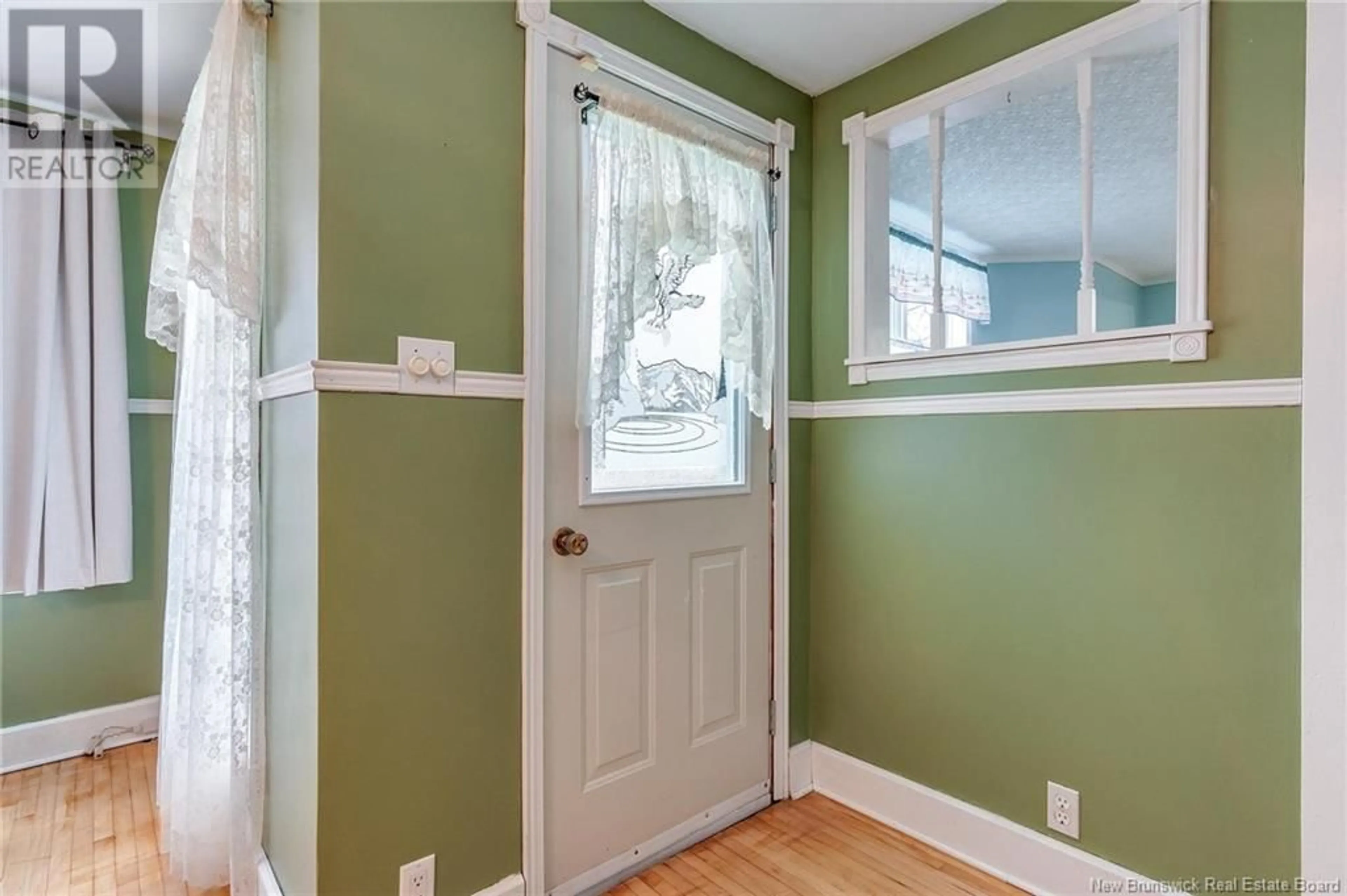 Indoor entryway for 845 ROUTE 172, Back Bay New Brunswick E5C1X3