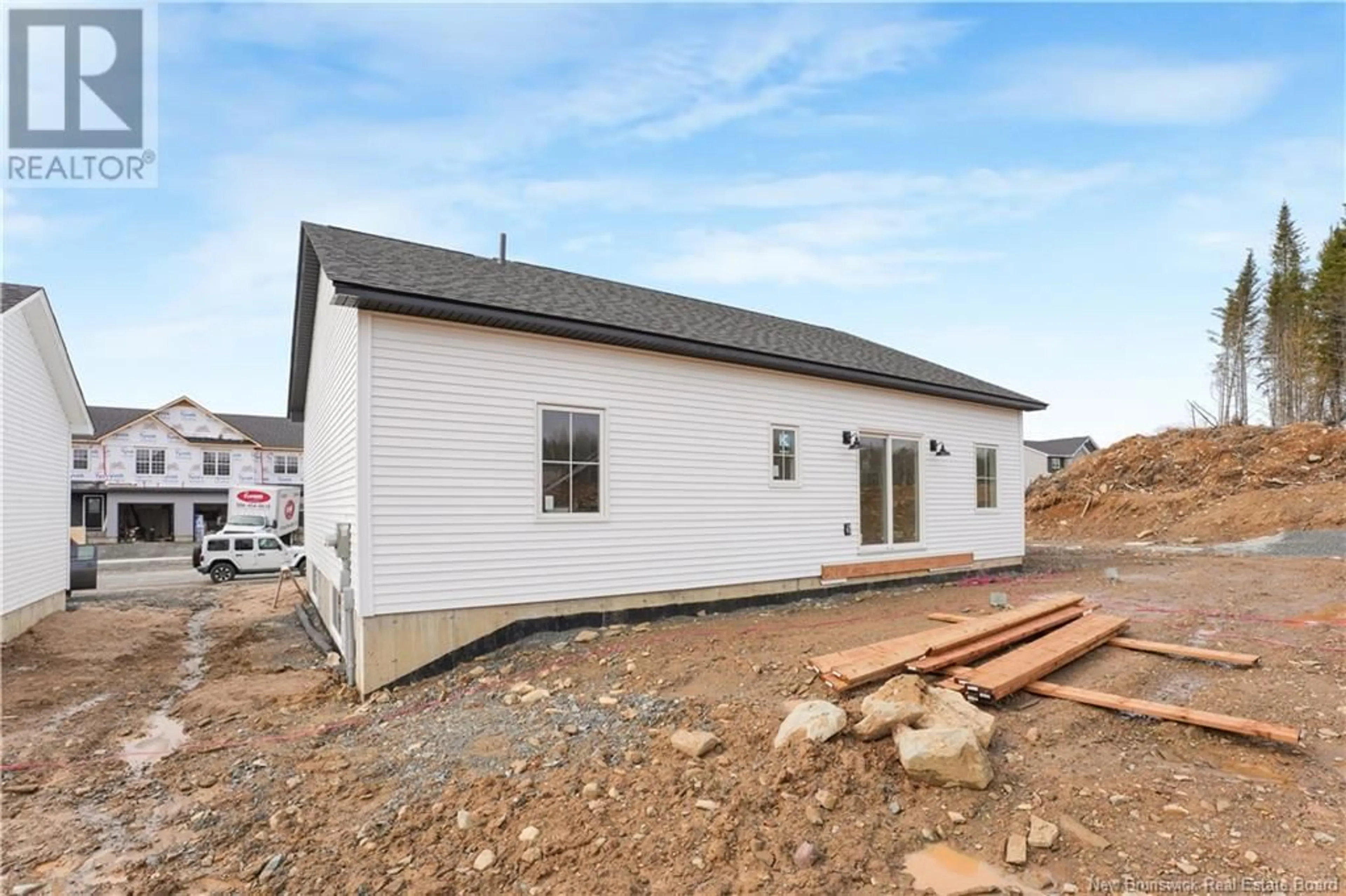 Home with vinyl exterior material, building for 80 GLENNORTH STREET, Fredericton New Brunswick E3G0A6