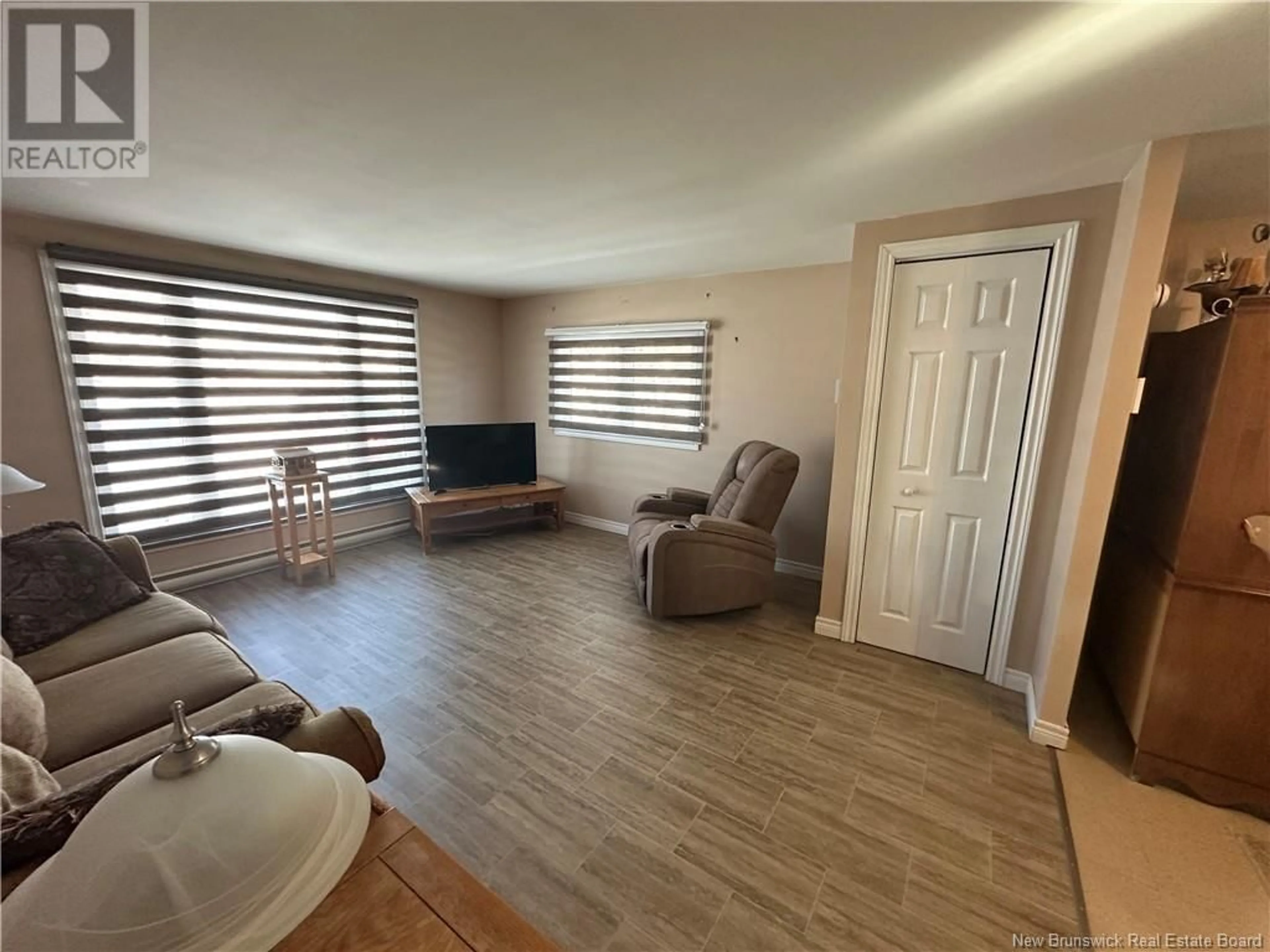 A pic of a room for 190 LAKESIDE AVENUE, Bathurst New Brunswick E2A2S7