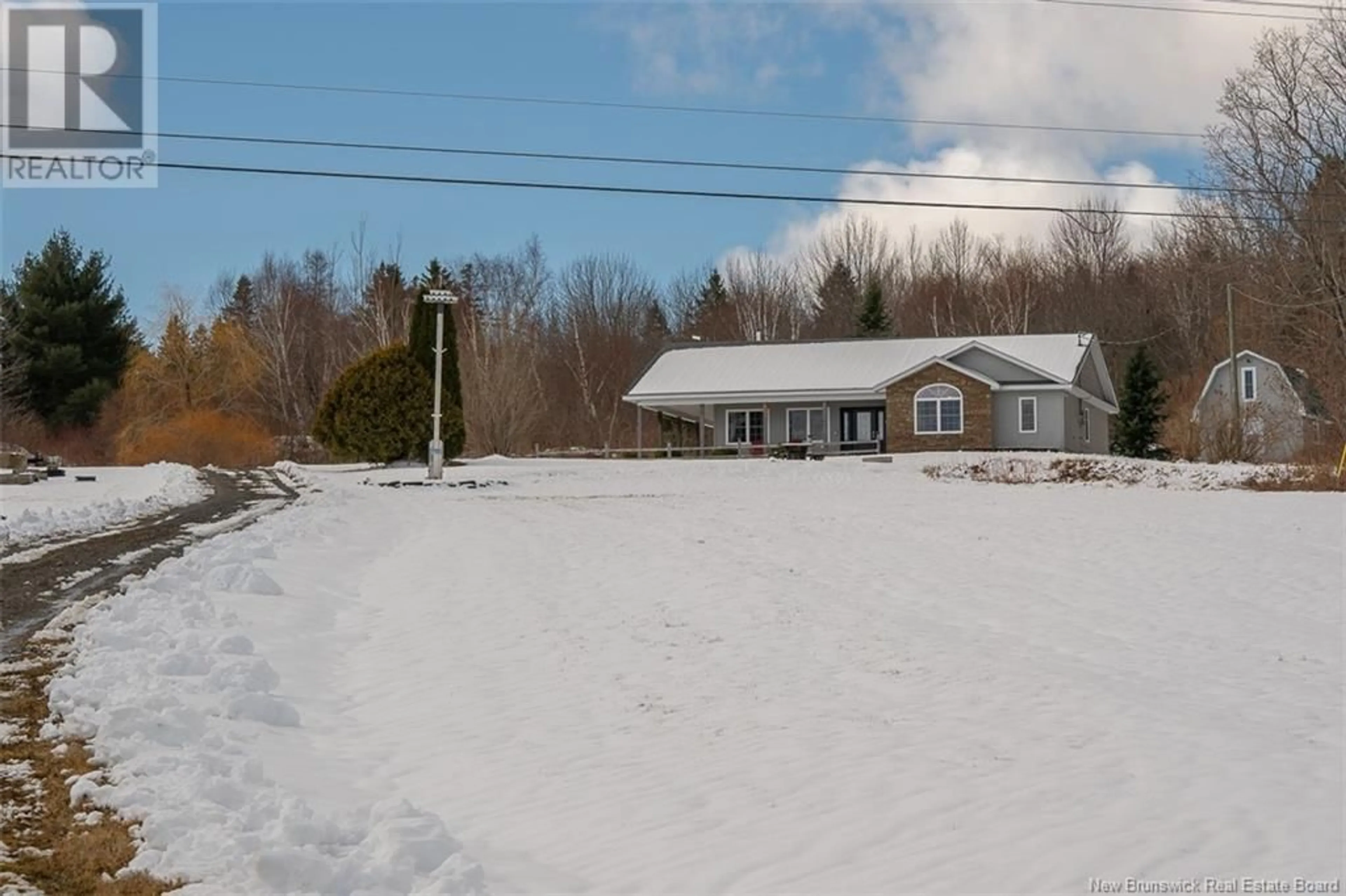 A pic from outside/outdoor area/front of a property/back of a property/a pic from drone, unknown for 6800 102 ROUTE, Dumfries New Brunswick E6G1N9