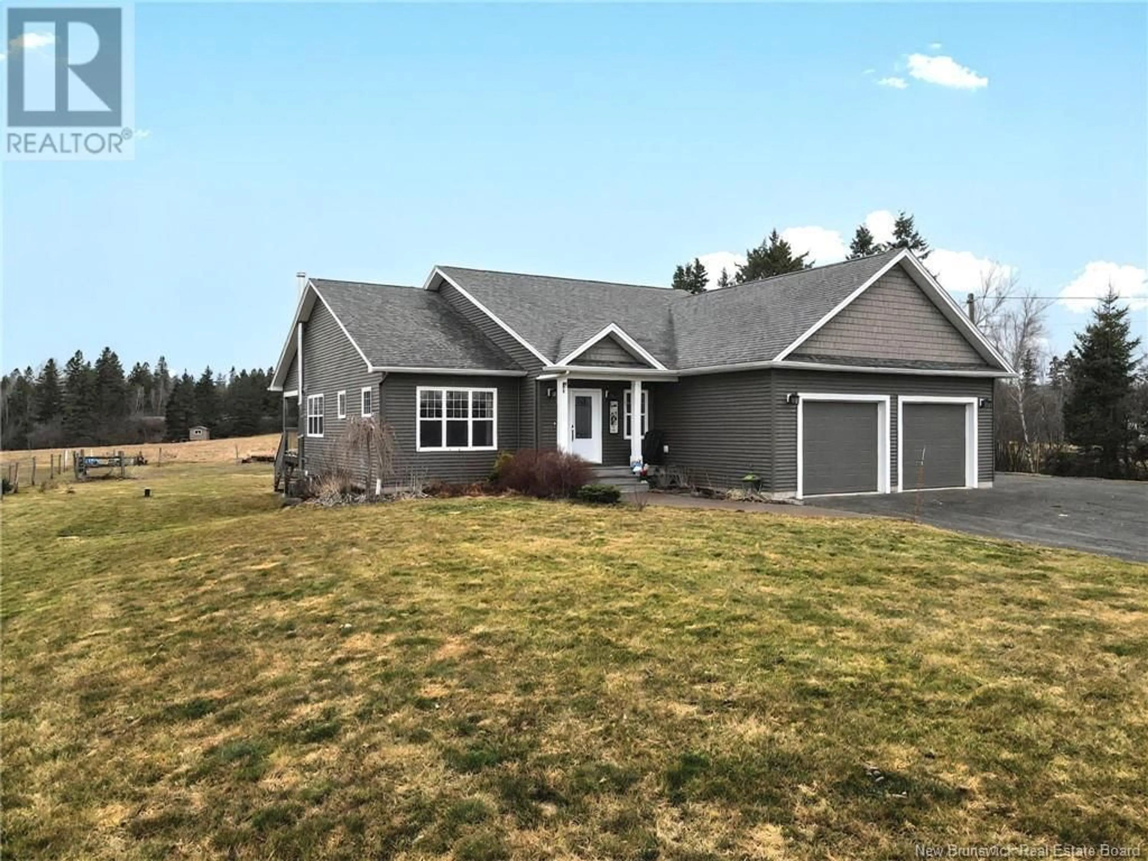 Home with vinyl exterior material, street for 3355 ROUTE 106, Salisbury New Brunswick E4J3H4