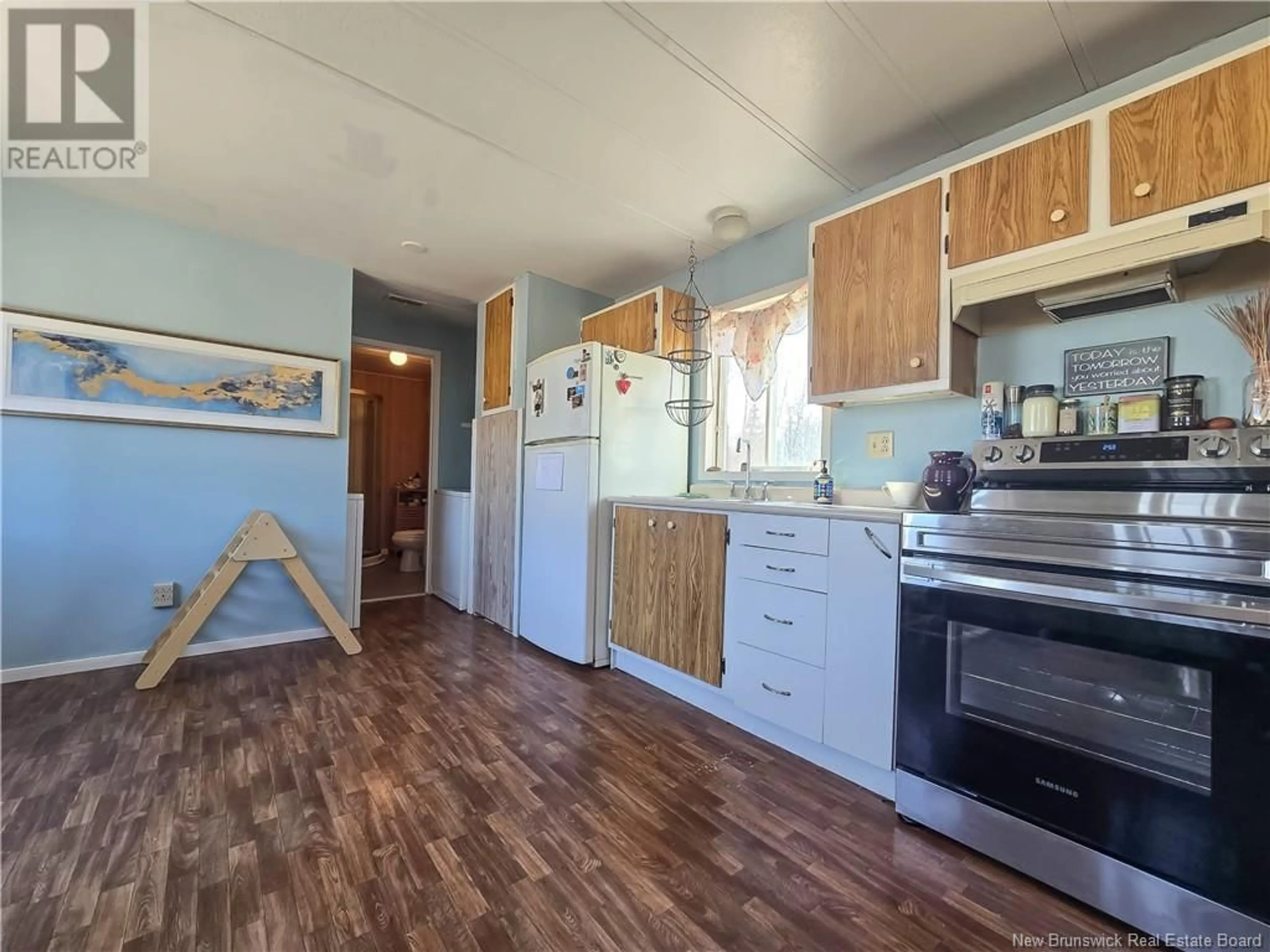 Standard kitchen, wood/laminate floor for 336 MACLAGGAN DRIVE, Blackville New Brunswick E9B1H7