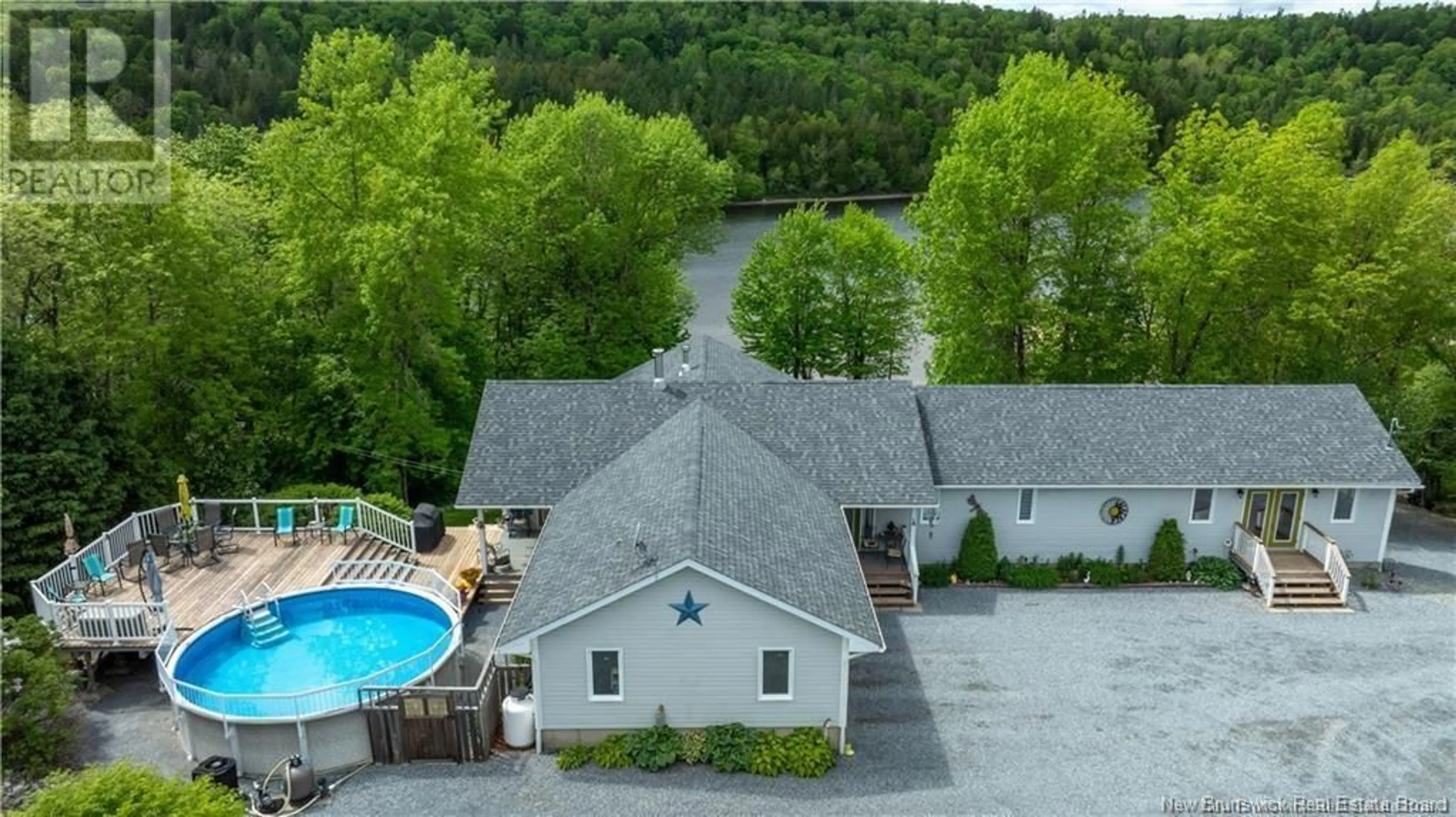 A pic from outside/outdoor area/front of a property/back of a property/a pic from drone, water/lake/river/ocean view for 15 BELLEVIEW COURT, Kingston New Brunswick E5N2B4