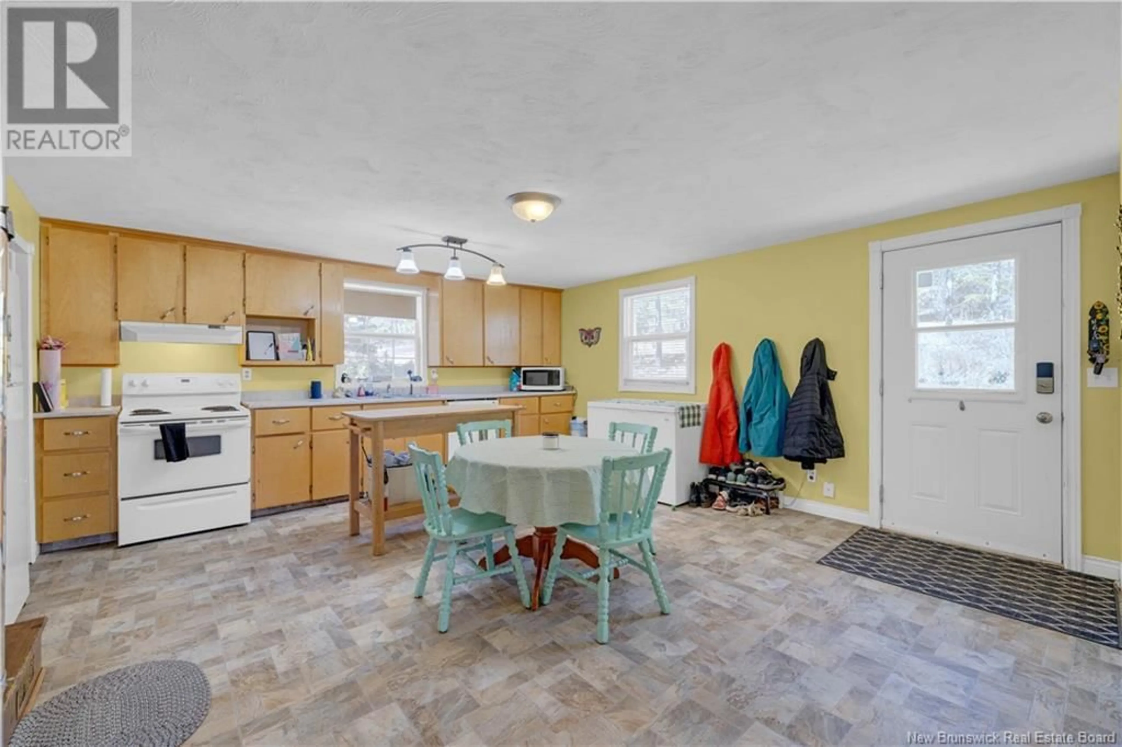 Open concept kitchen, ceramic/tile floor for 834 PORTAGE VALE ROAD, Portage Vale New Brunswick E4Z3E2