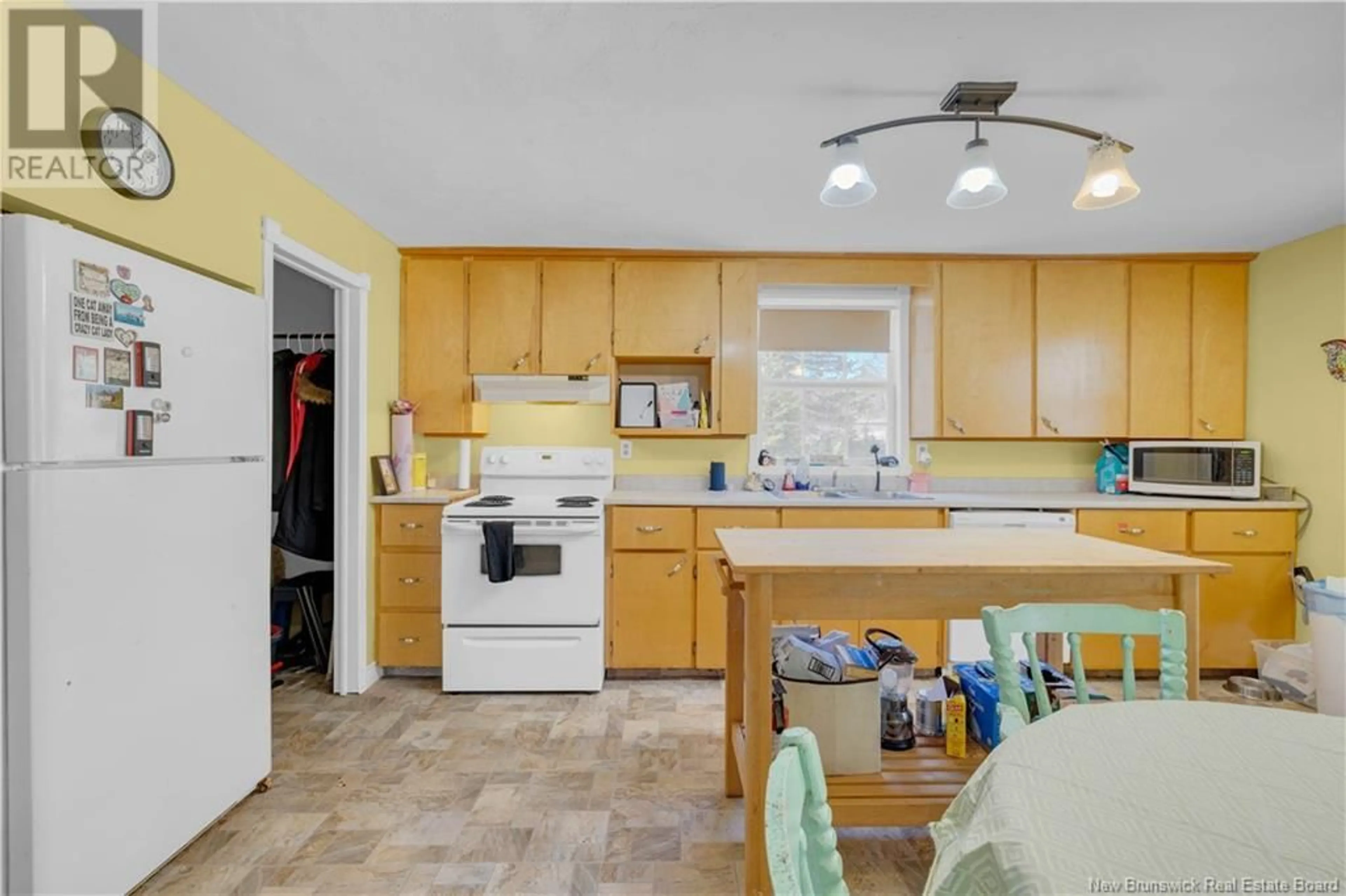 Standard kitchen, unknown for 834 PORTAGE VALE ROAD, Portage Vale New Brunswick E4Z3E2