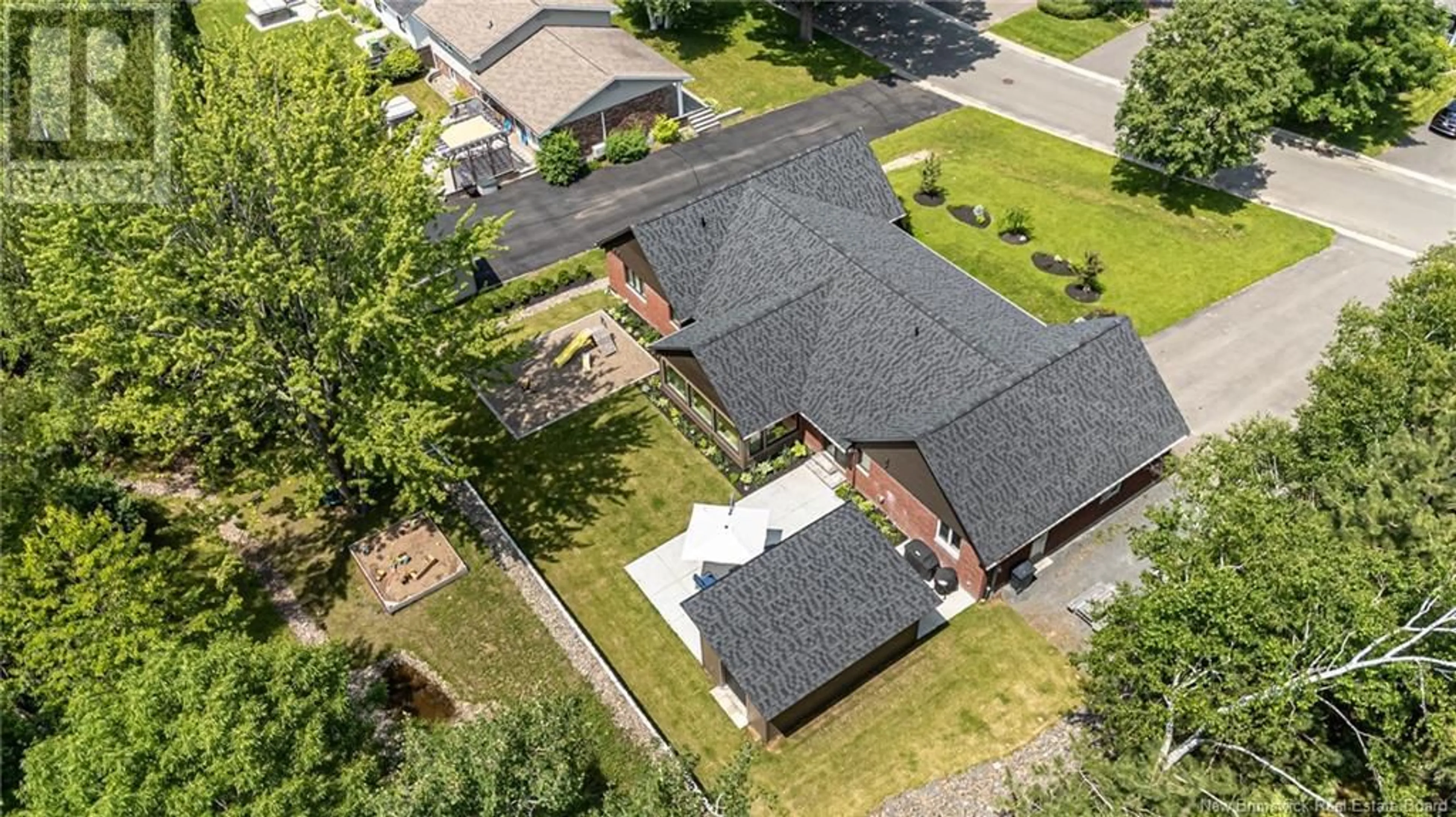 A pic from outside/outdoor area/front of a property/back of a property/a pic from drone, street for 10 EAGLE COURT, Fredericton New Brunswick E3B5Y3