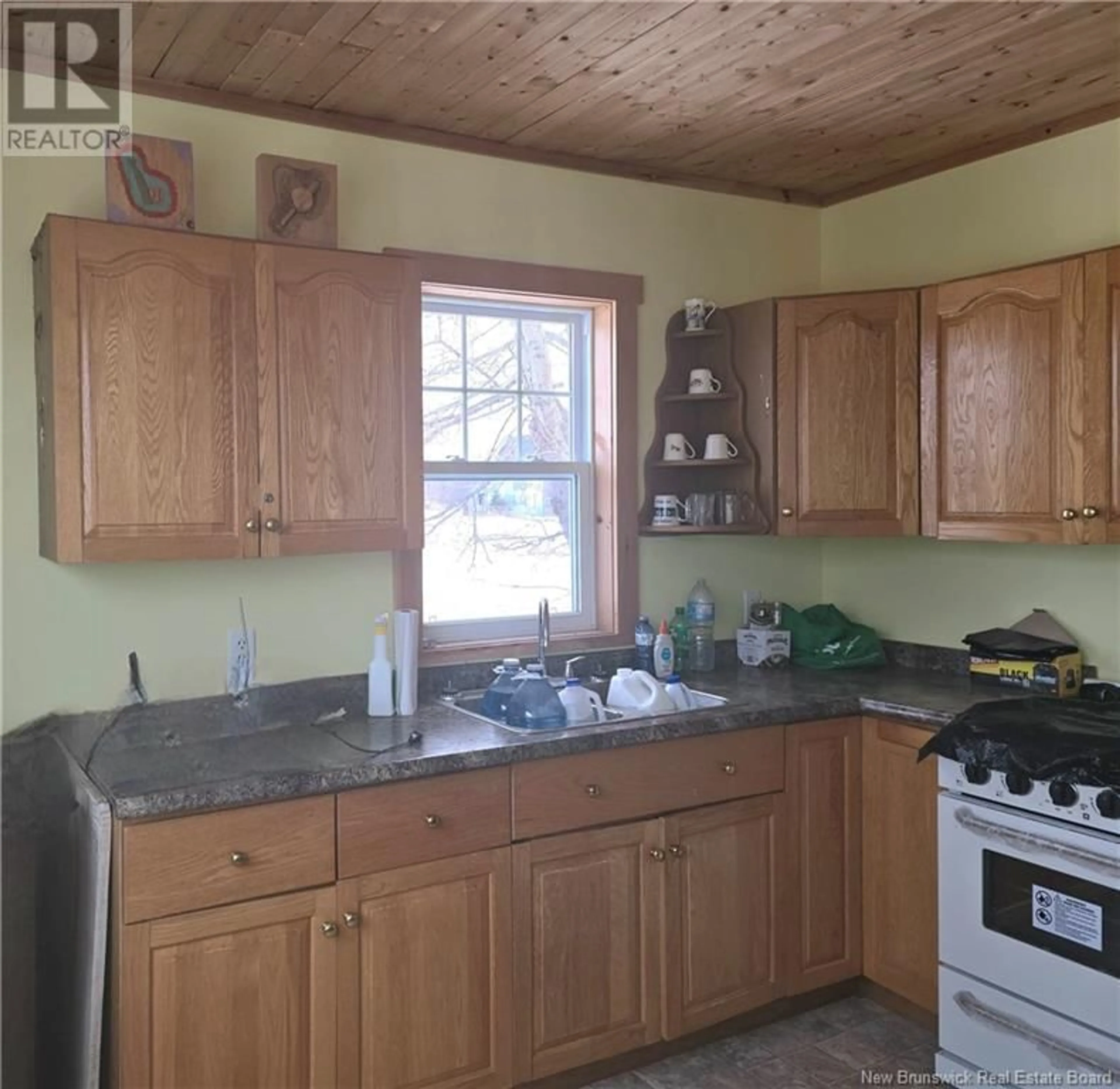Standard kitchen, unknown for 7343 ROUTE 117, Black River Bridge New Brunswick E1N5M1