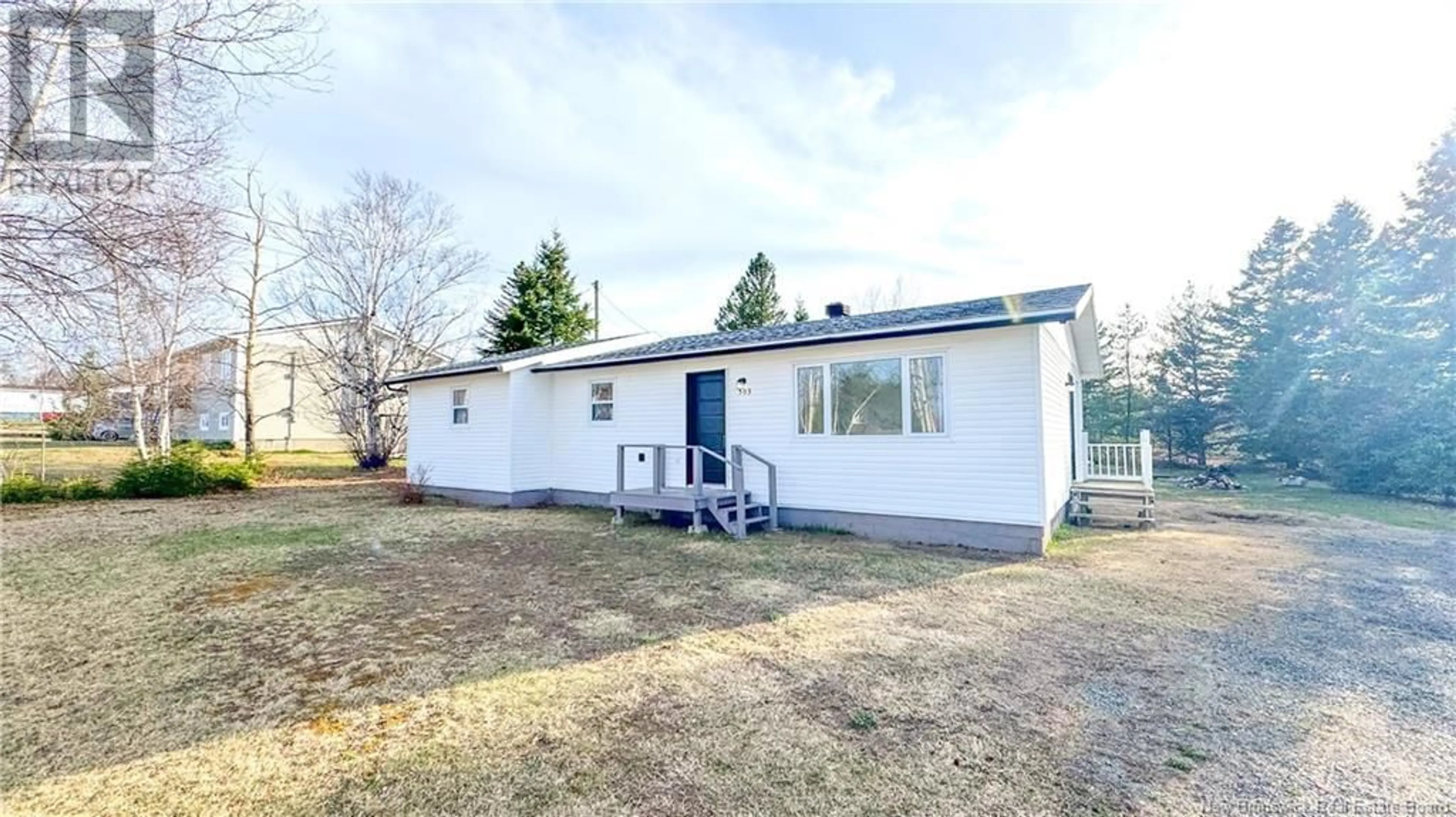 A pic from outside/outdoor area/front of a property/back of a property/a pic from drone, building for 503 THERIAULT, Bertrand New Brunswick E1W1K7