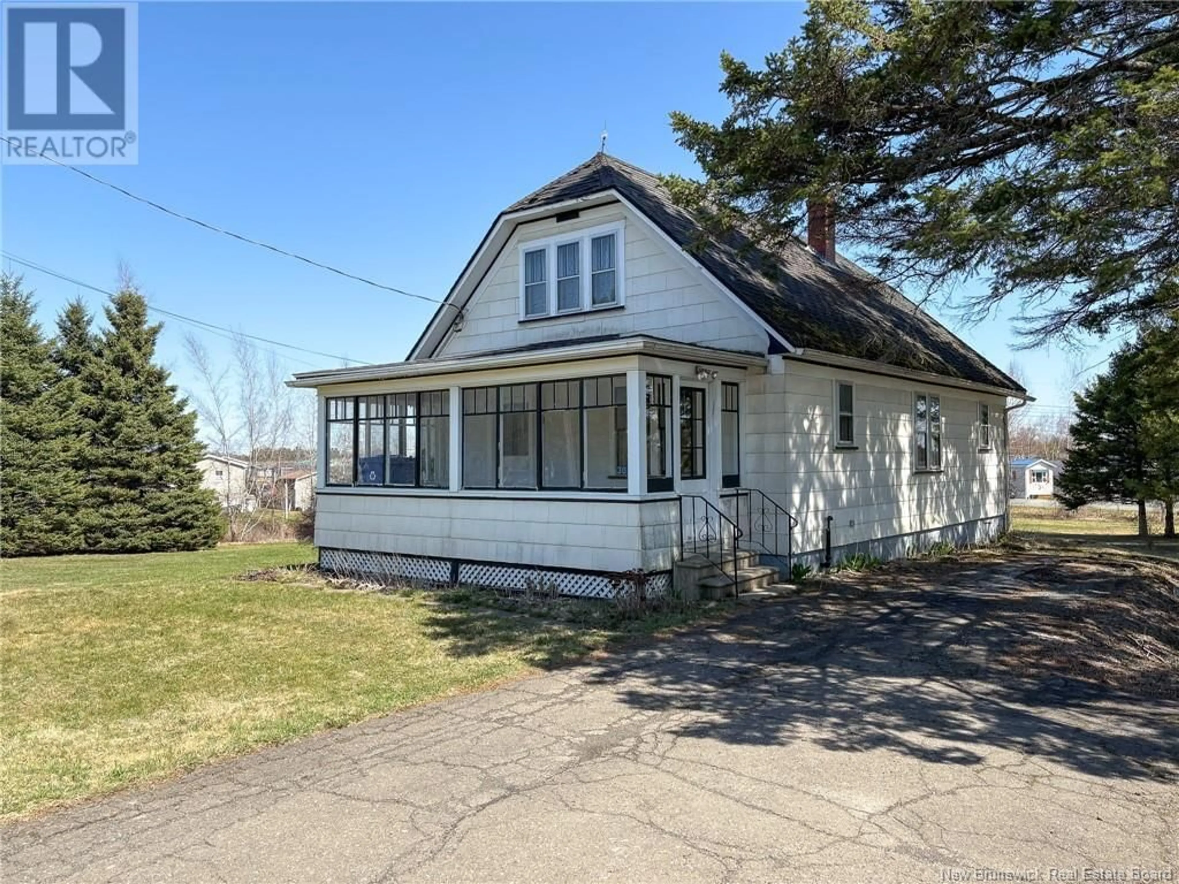 Home with vinyl exterior material, street for 300 560 ROUTE, Jacksonville New Brunswick E7M3G6