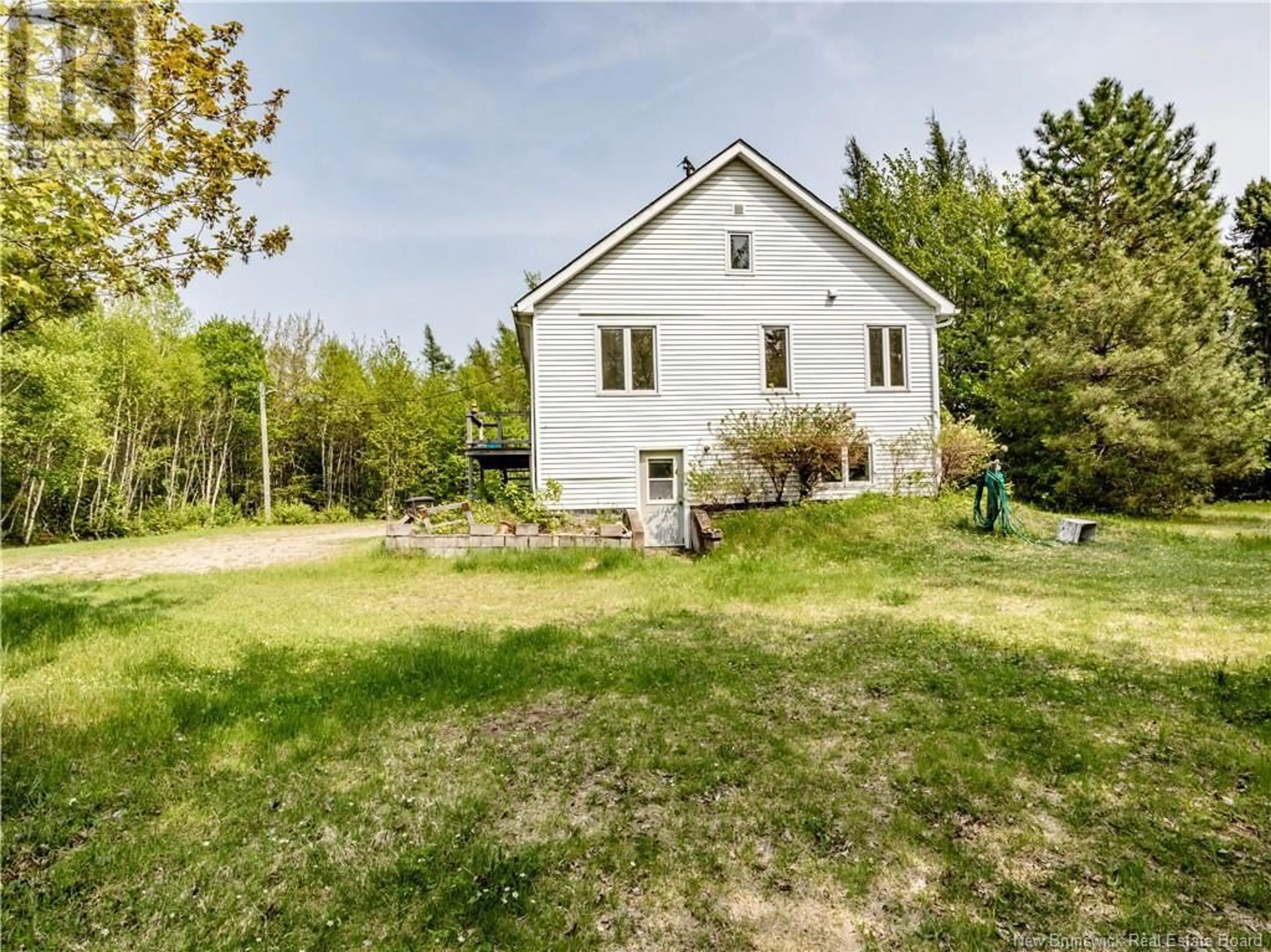 A pic from outside/outdoor area/front of a property/back of a property/a pic from drone, unknown for 259 POINTE DE PRUCHES, Pointe-Sapin New Brunswick E9A1S3