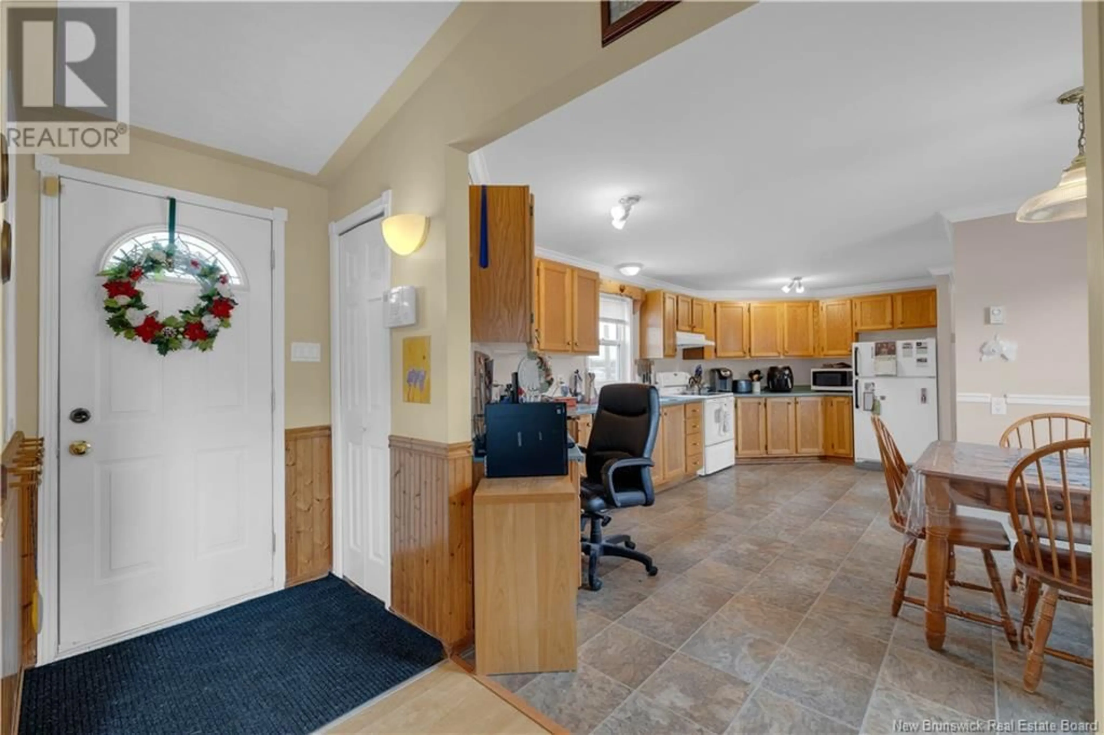 Unknown for 61 VIOLET STREET, Saint John New Brunswick E2M5M7