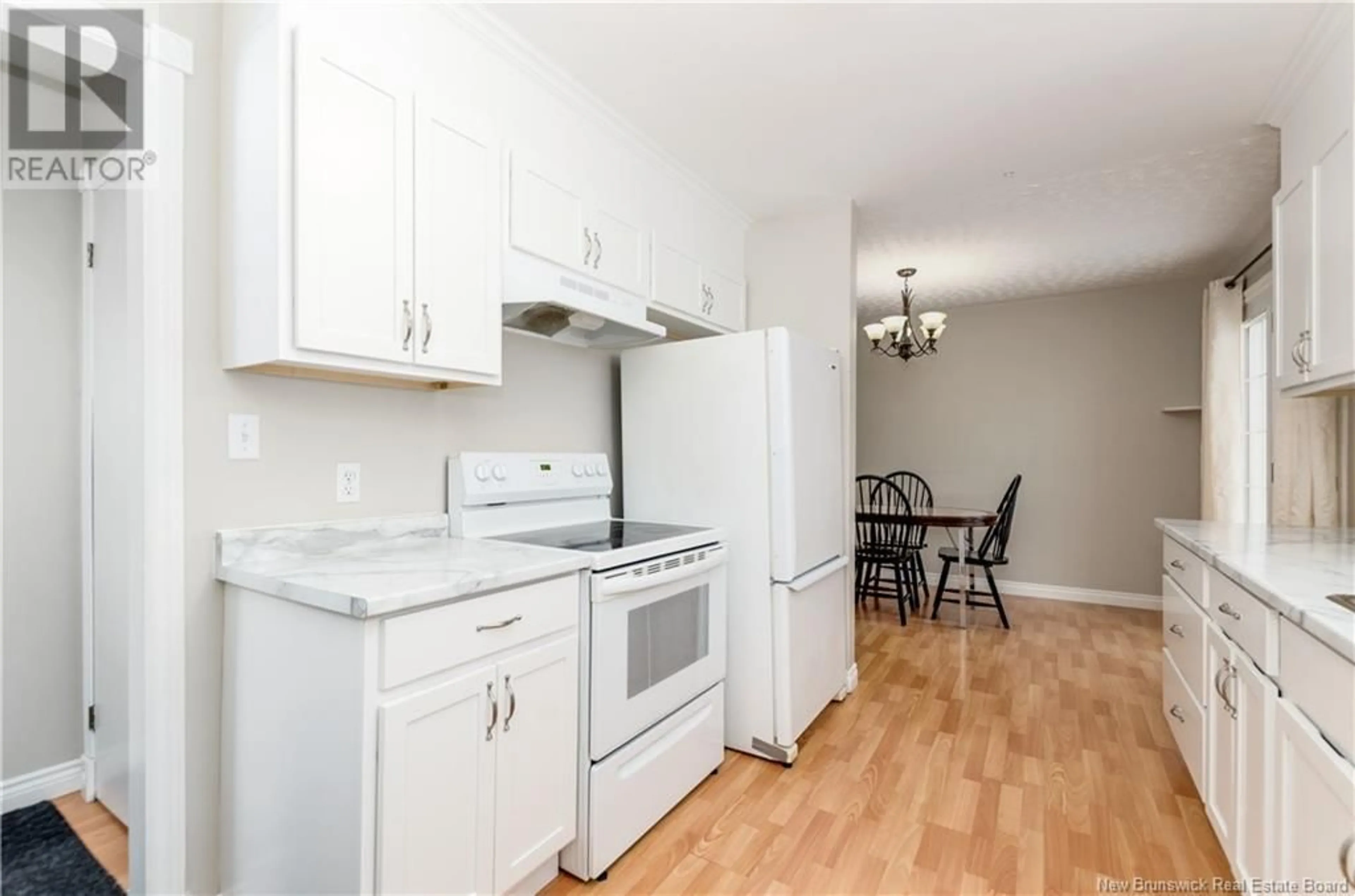 Standard kitchen, wood/laminate floor for 4 HIGHLAND DRIVE, Salisbury New Brunswick E4J2H1