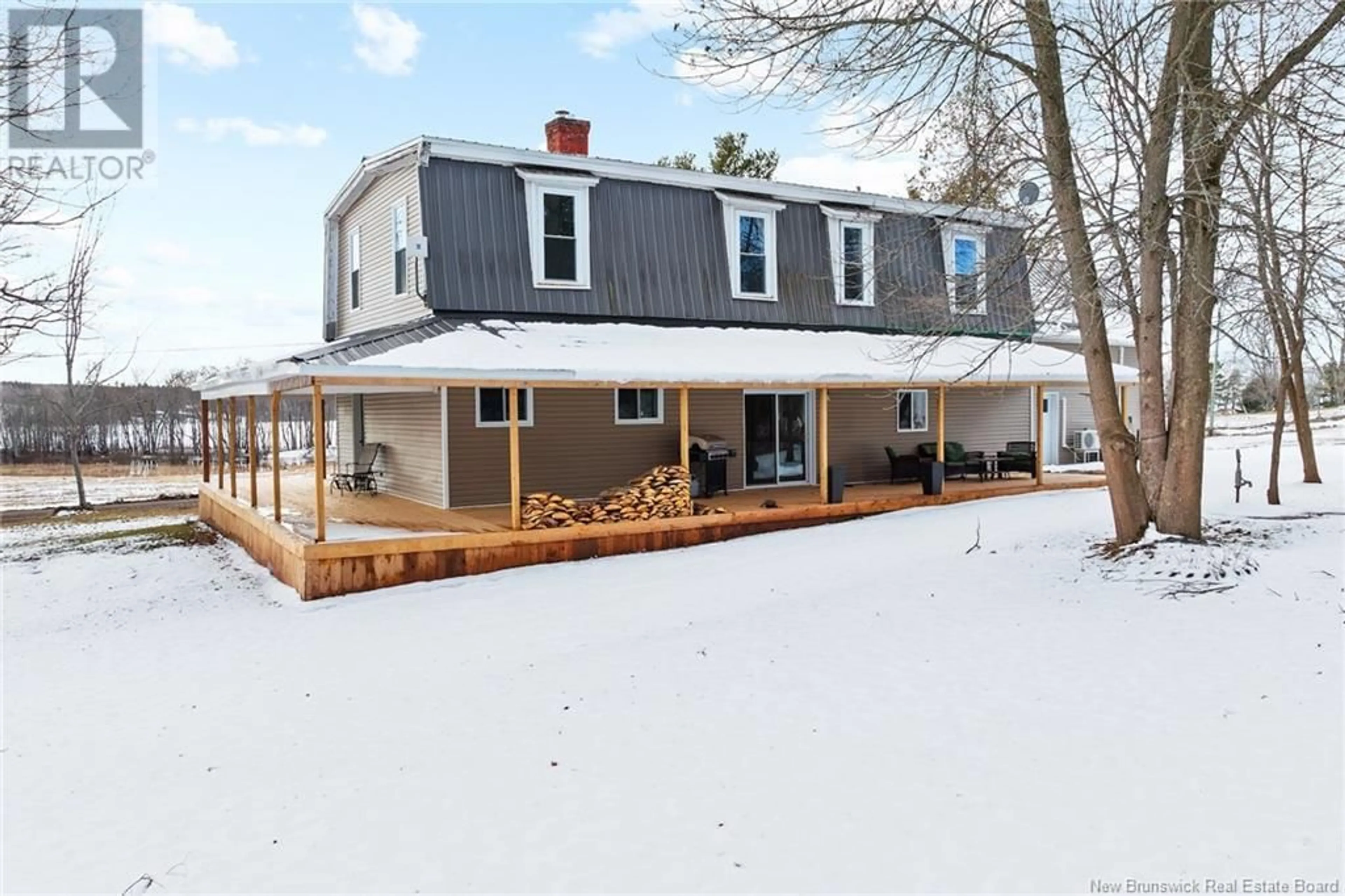 Home with vinyl exterior material, unknown for 8 MOTT ROAD, Waterborough New Brunswick E3C2Z1