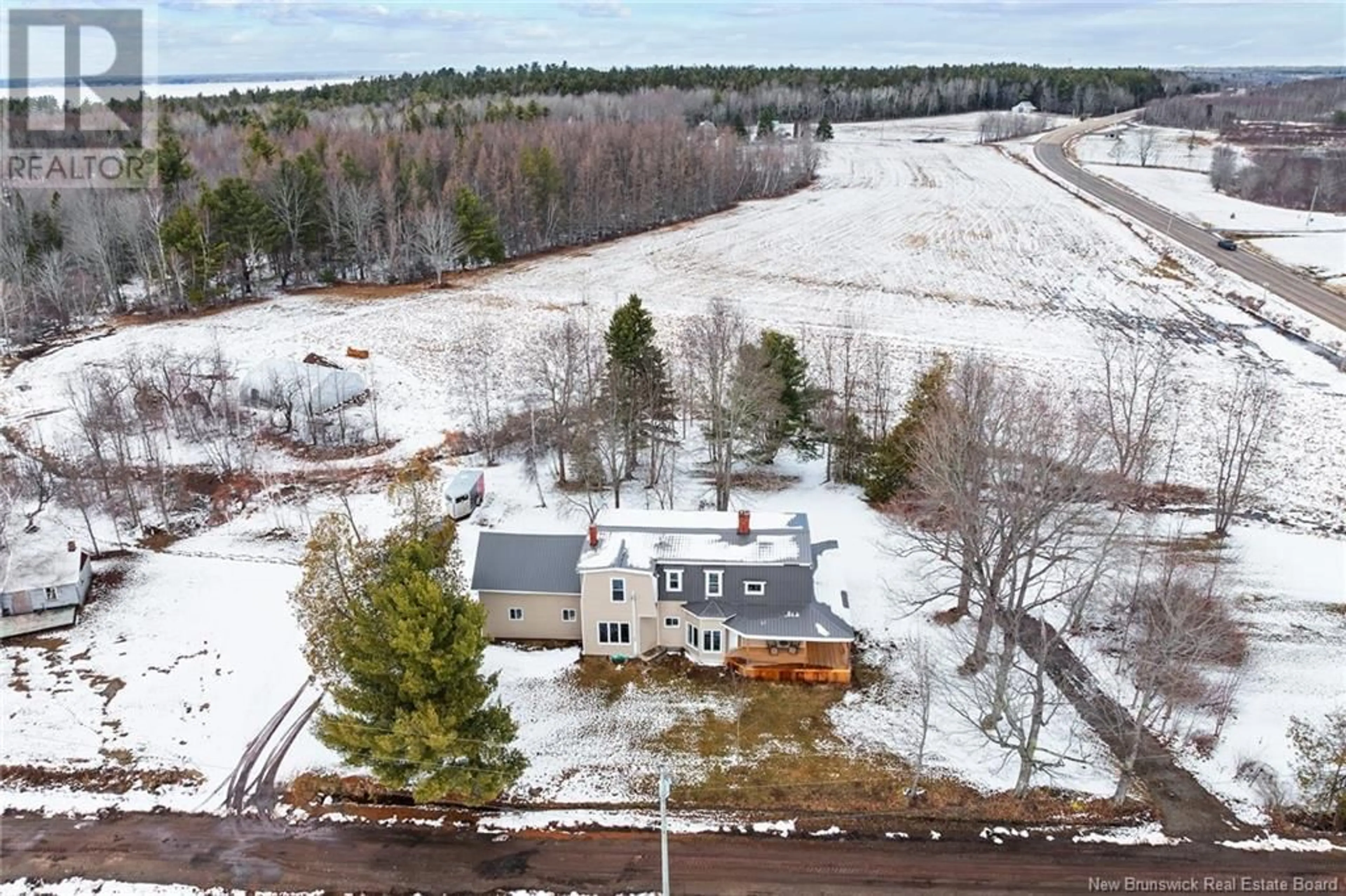 A pic from outside/outdoor area/front of a property/back of a property/a pic from drone, unknown for 8 MOTT ROAD, Waterborough New Brunswick E3C2Z1