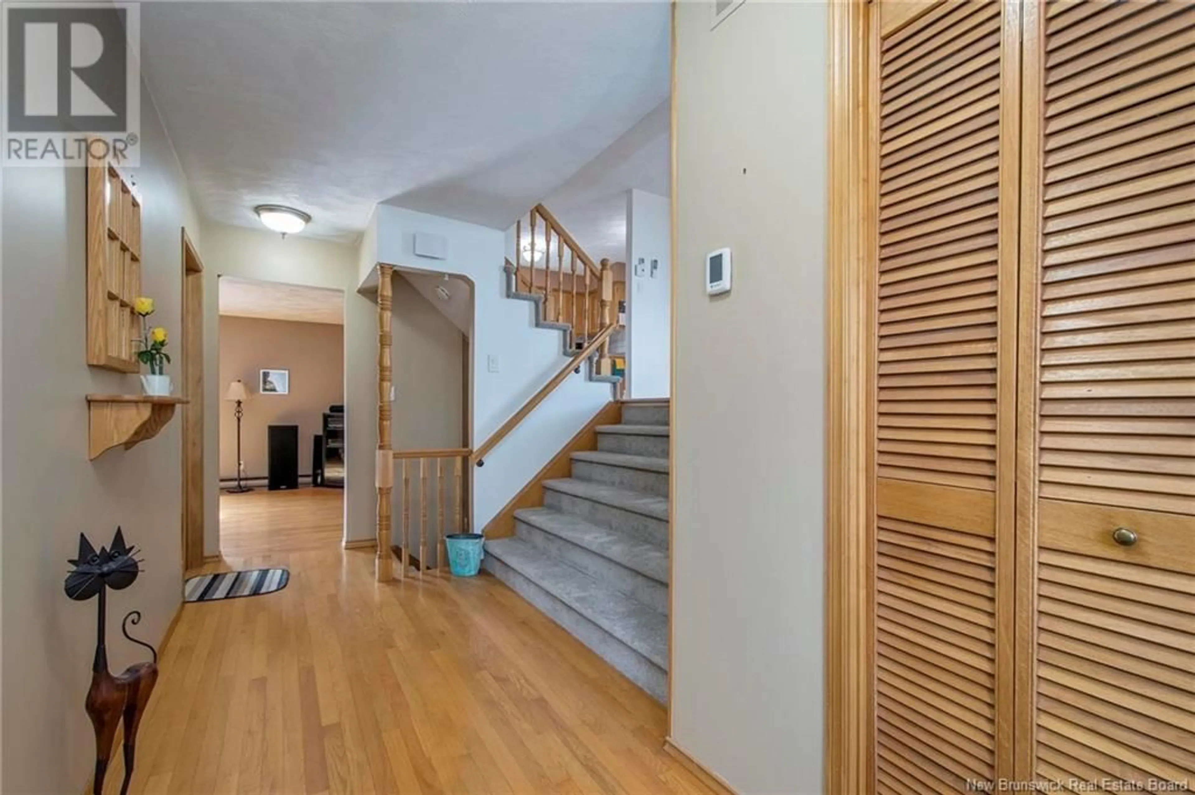 Indoor foyer for 24 CHERRY COURT, Riverview New Brunswick E1B4K2