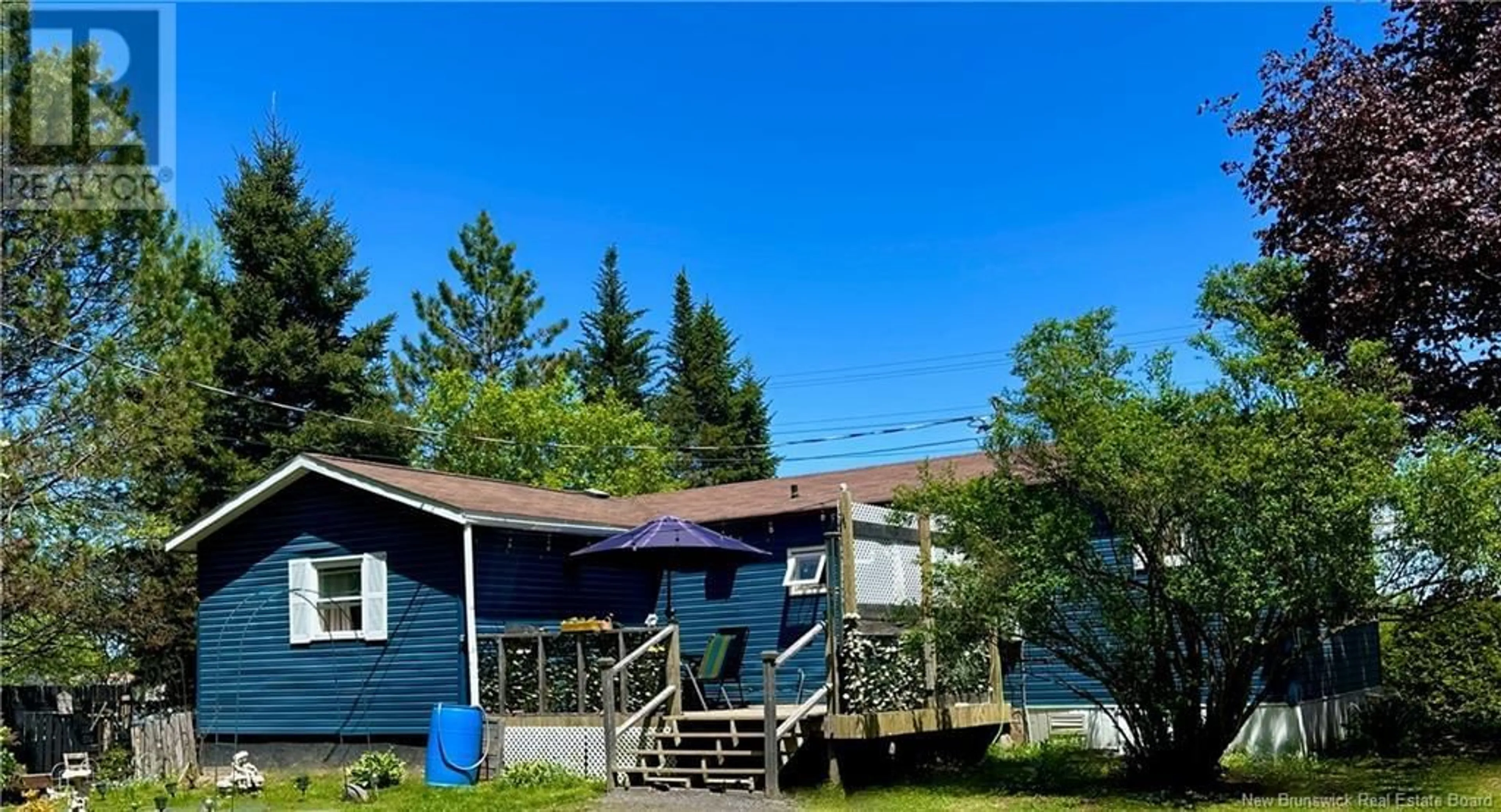 A pic from outside/outdoor area/front of a property/back of a property/a pic from drone, unknown for 301 - 560 ROUTE, Jacksonville New Brunswick E7M3G7