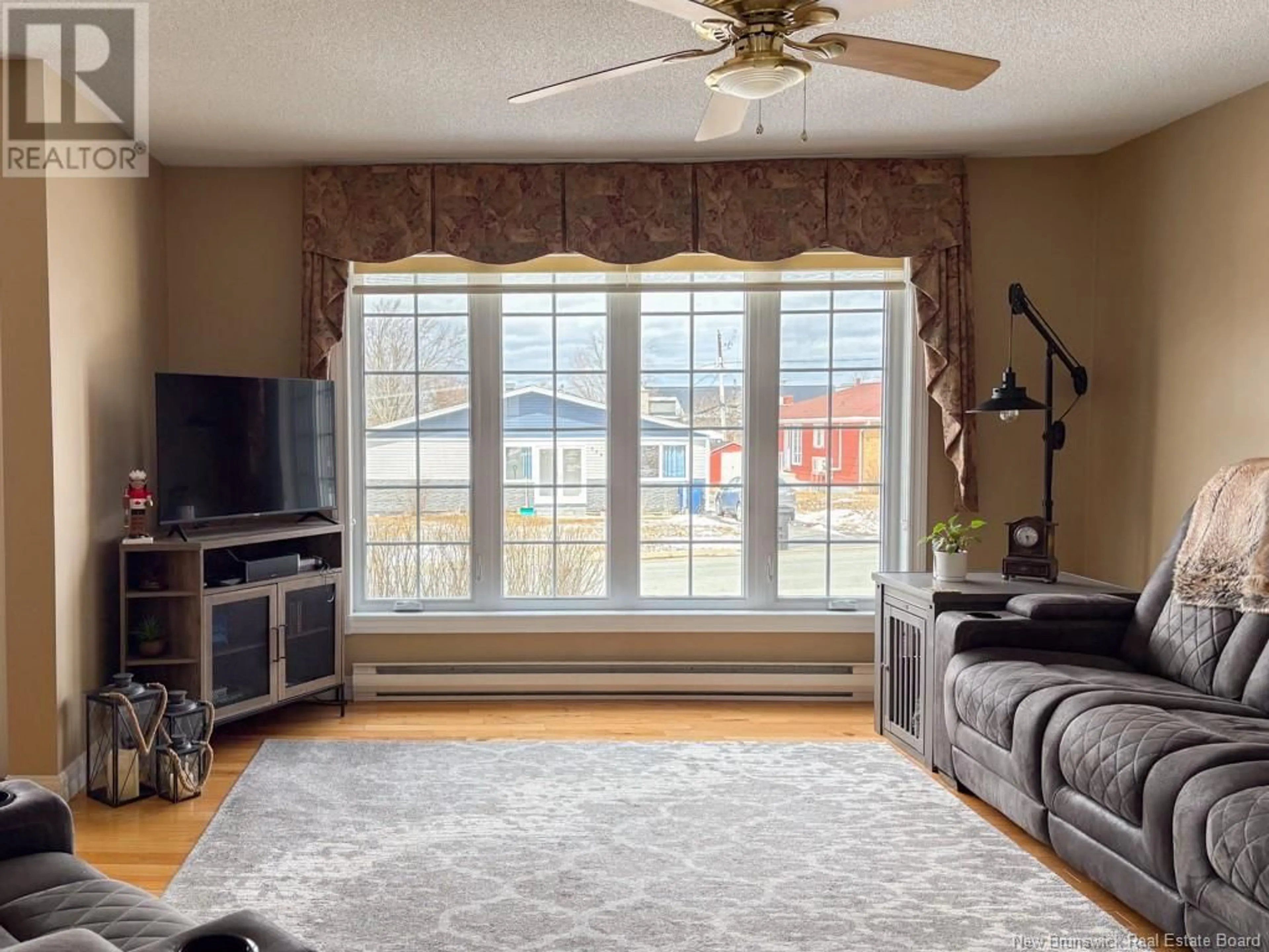 Living room with furniture, unknown for 349 HENNESSY STREET, Bathurst New Brunswick E2A2N8