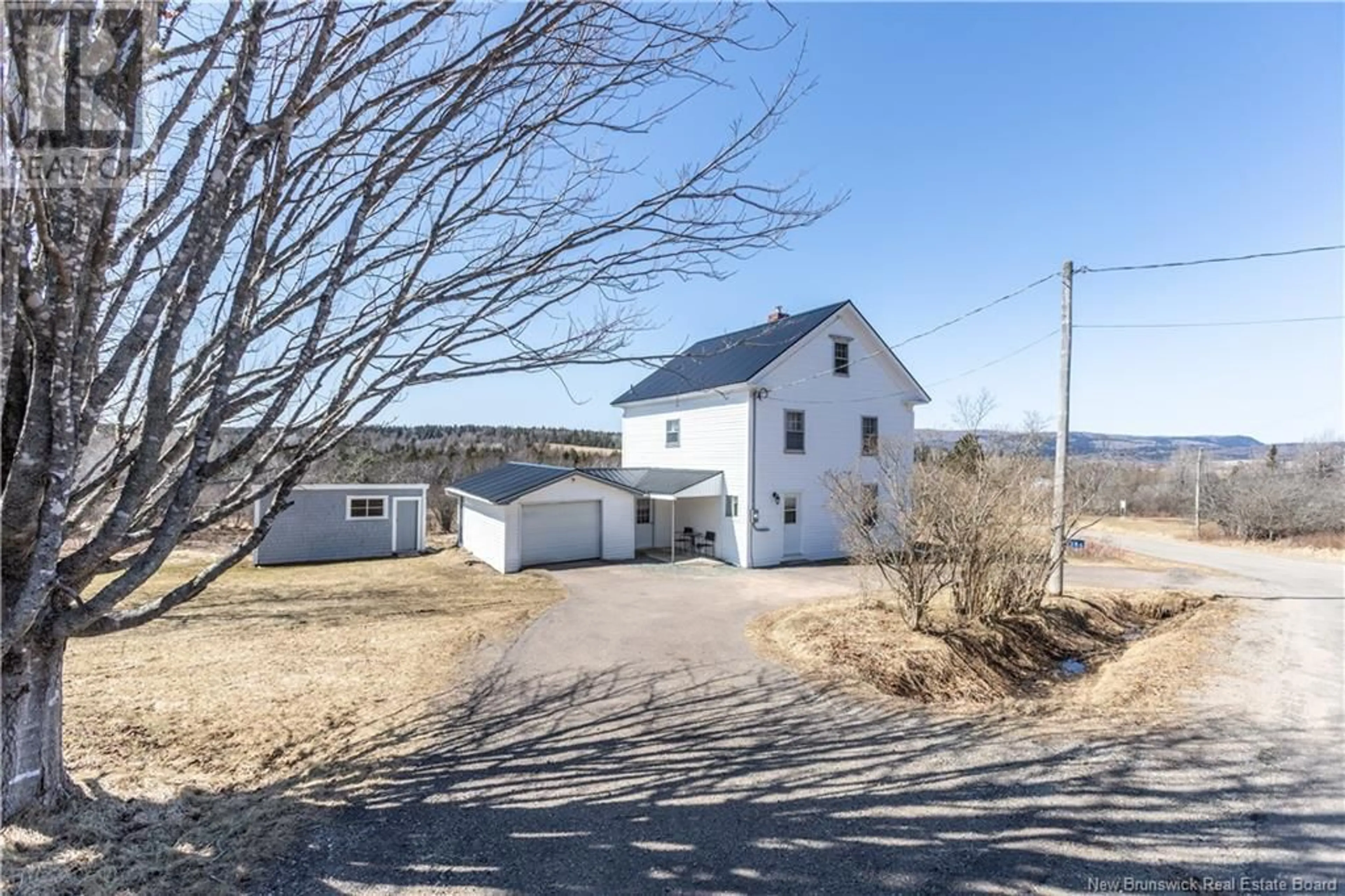 A pic from outside/outdoor area/front of a property/back of a property/a pic from drone, unknown for 386 Route 915, Harvey Bank New Brunswick E4H2M2