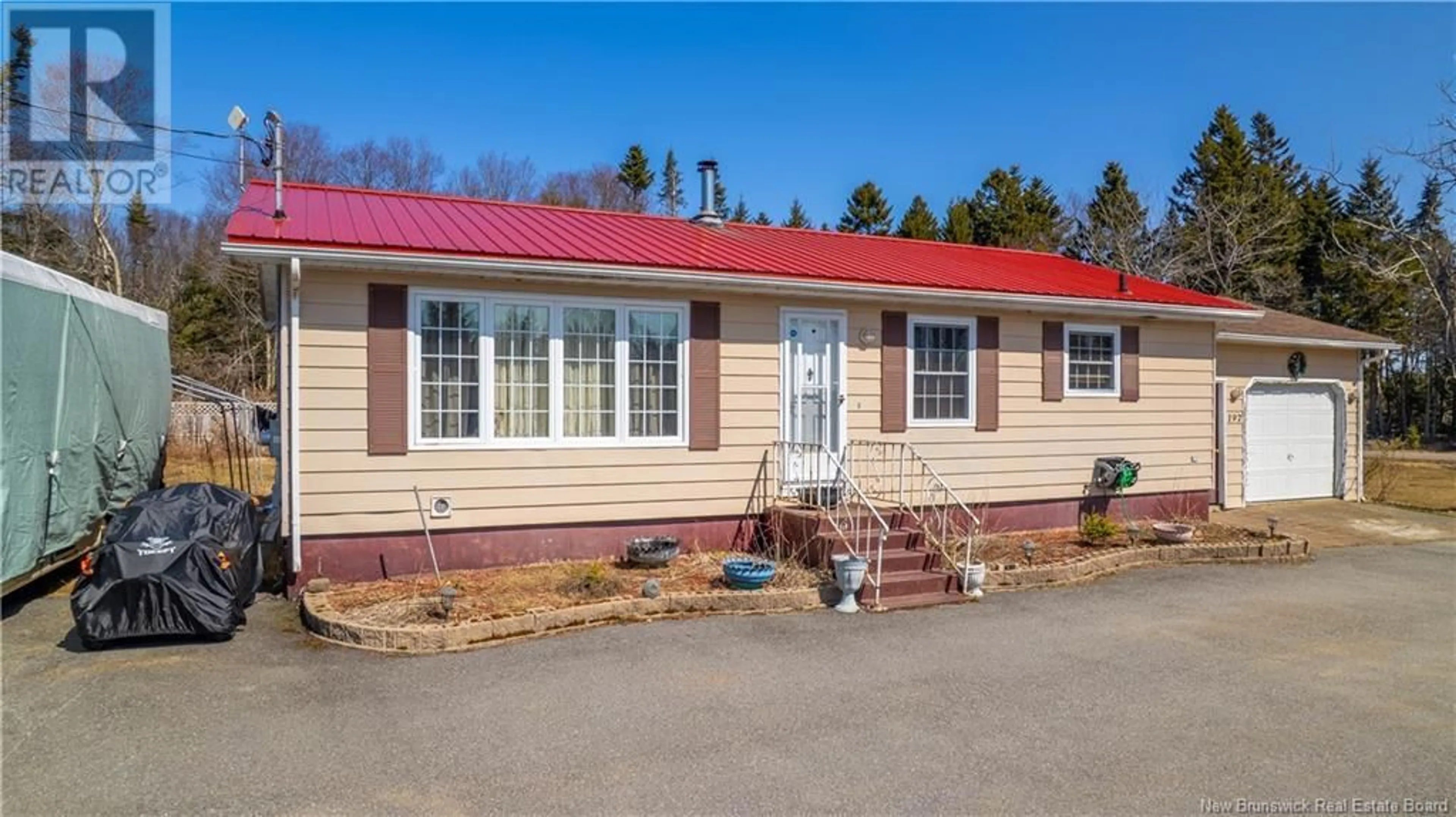 Home with vinyl exterior material, unknown for 197 MUNROE ROAD, Pennfield New Brunswick E5H2B3