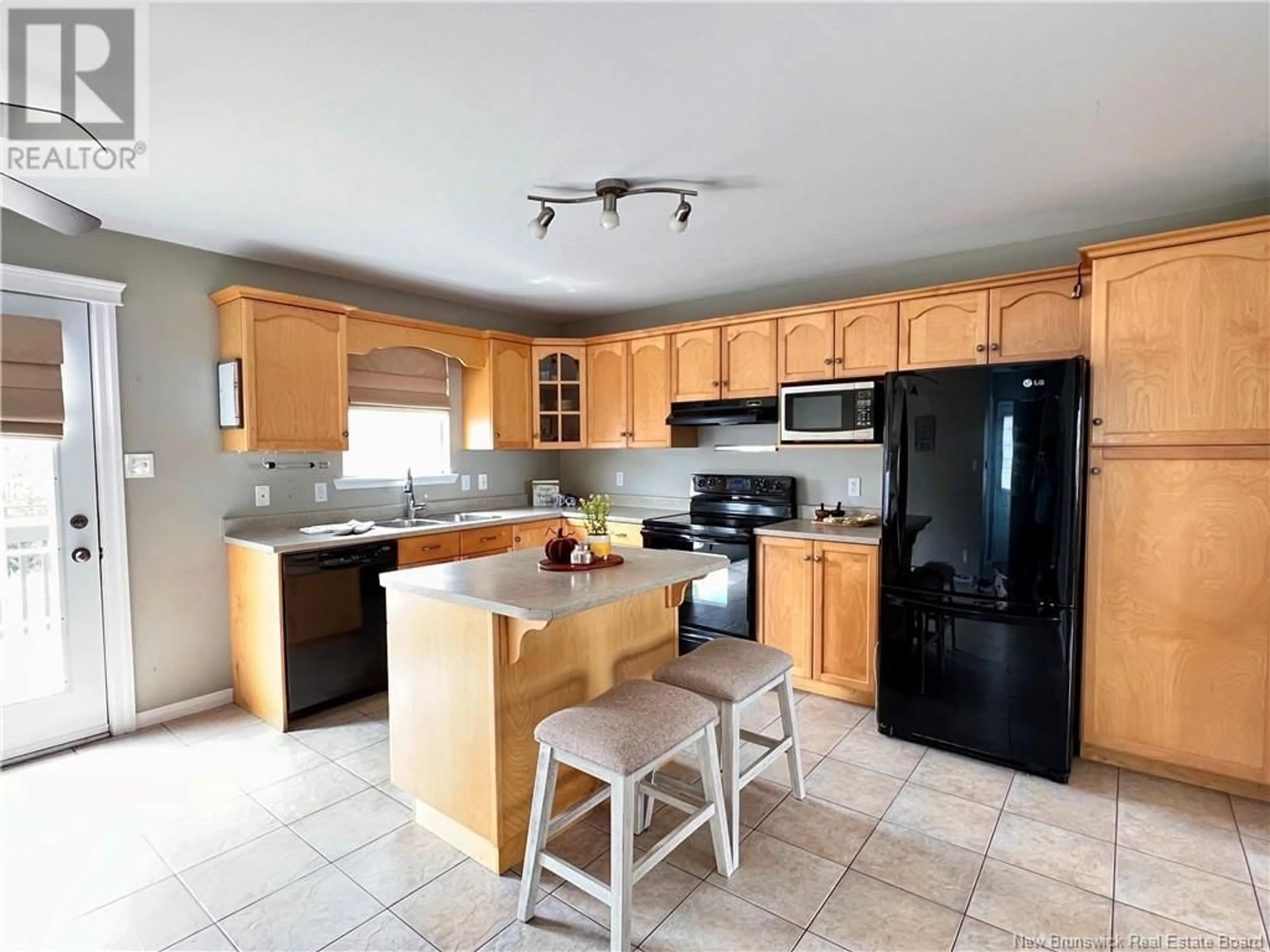 Open concept kitchen, unknown for 105 HAMPTON STREET, Moncton New Brunswick E1G5H2