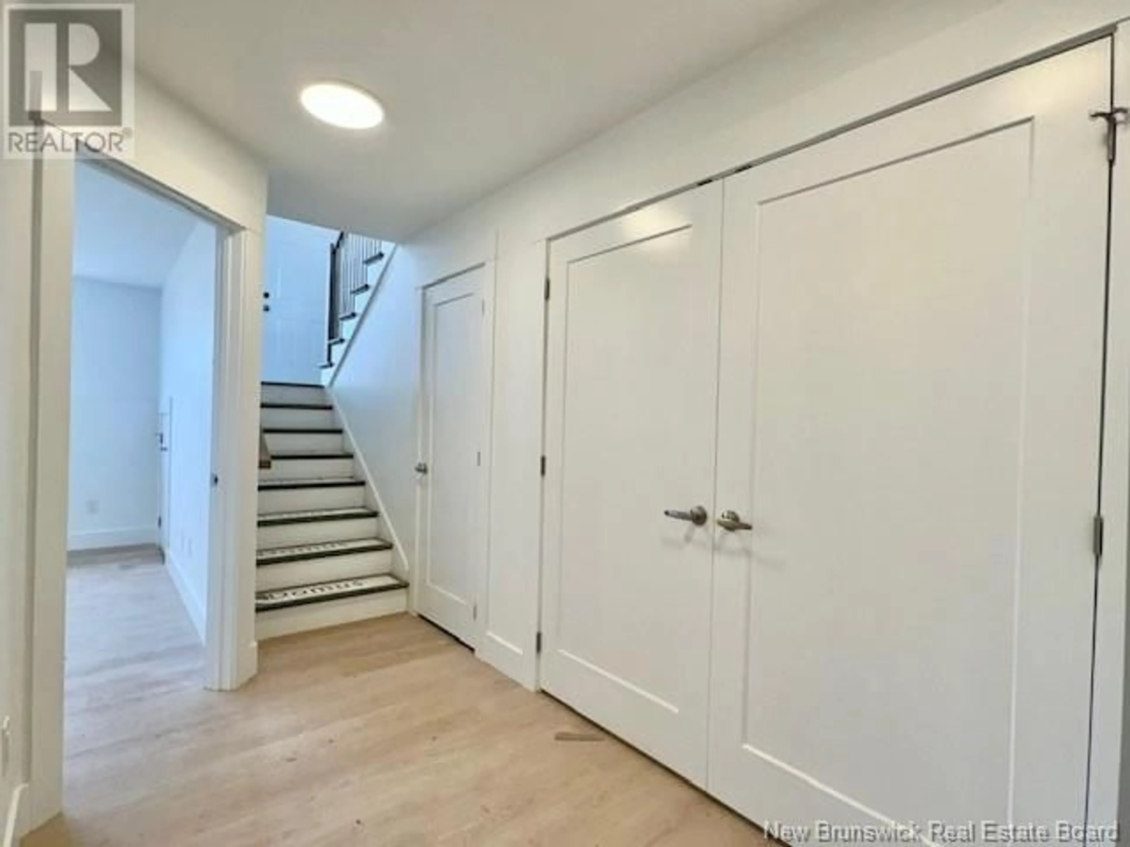 Unknown for 301 ELSLIGER STREET, Dieppe New Brunswick E1K0A5
