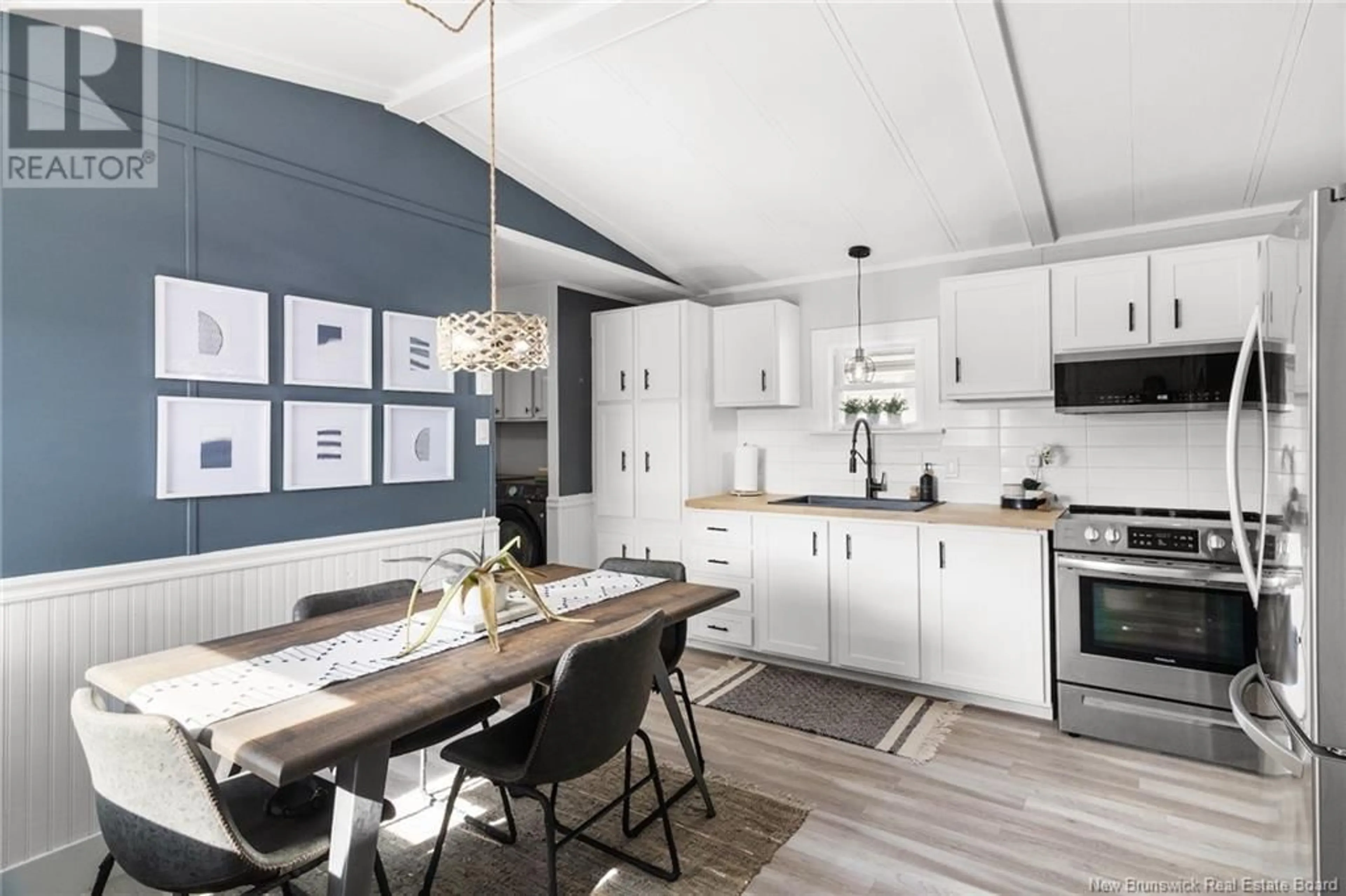 Open concept kitchen, unknown for 6 HOLLY COURT, Lincoln New Brunswick E3B6W3