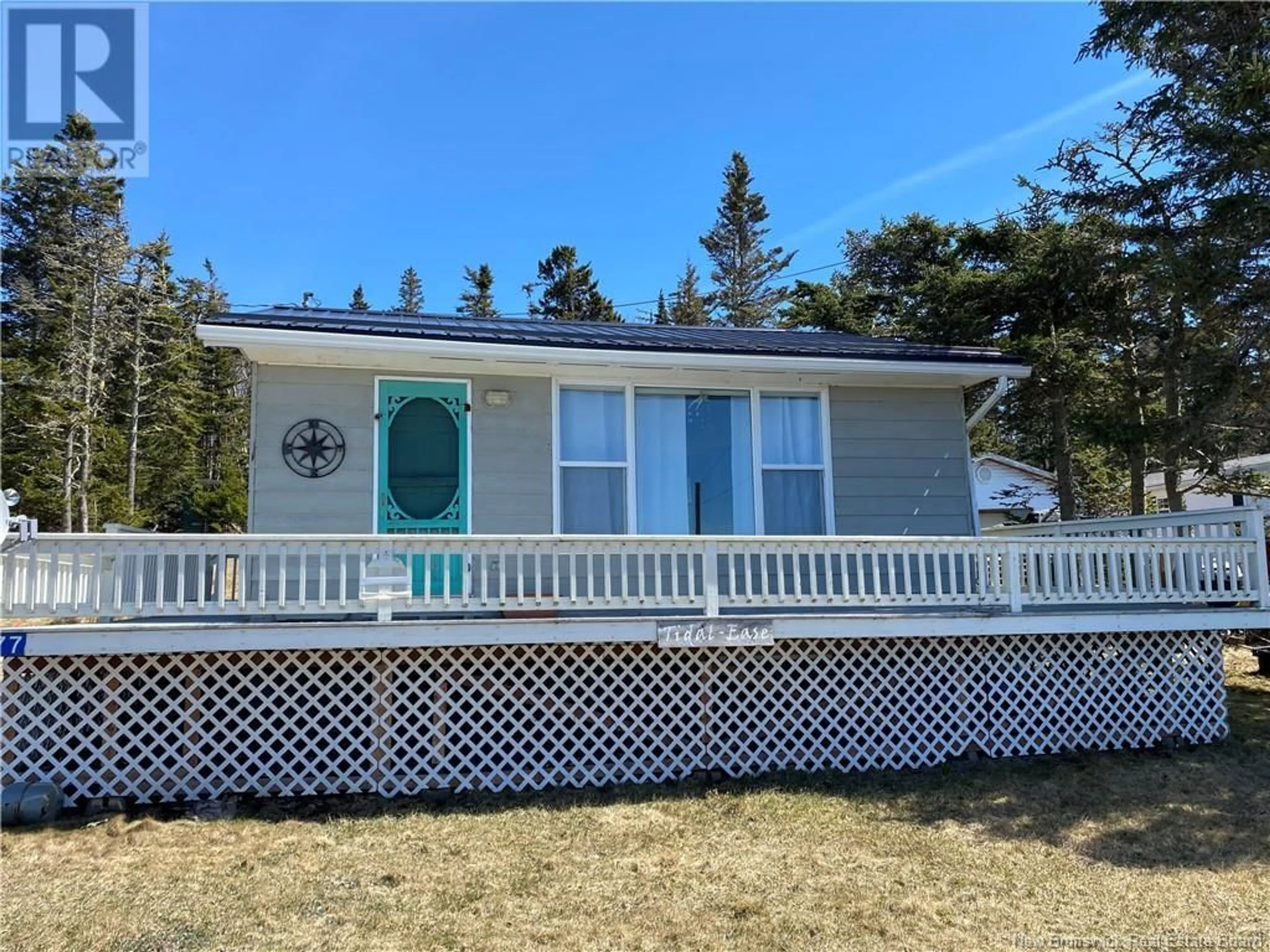Home with vinyl exterior material, water/lake/river/ocean view for 377 MACES BAY RD, Maces Bay New Brunswick E5J1S8