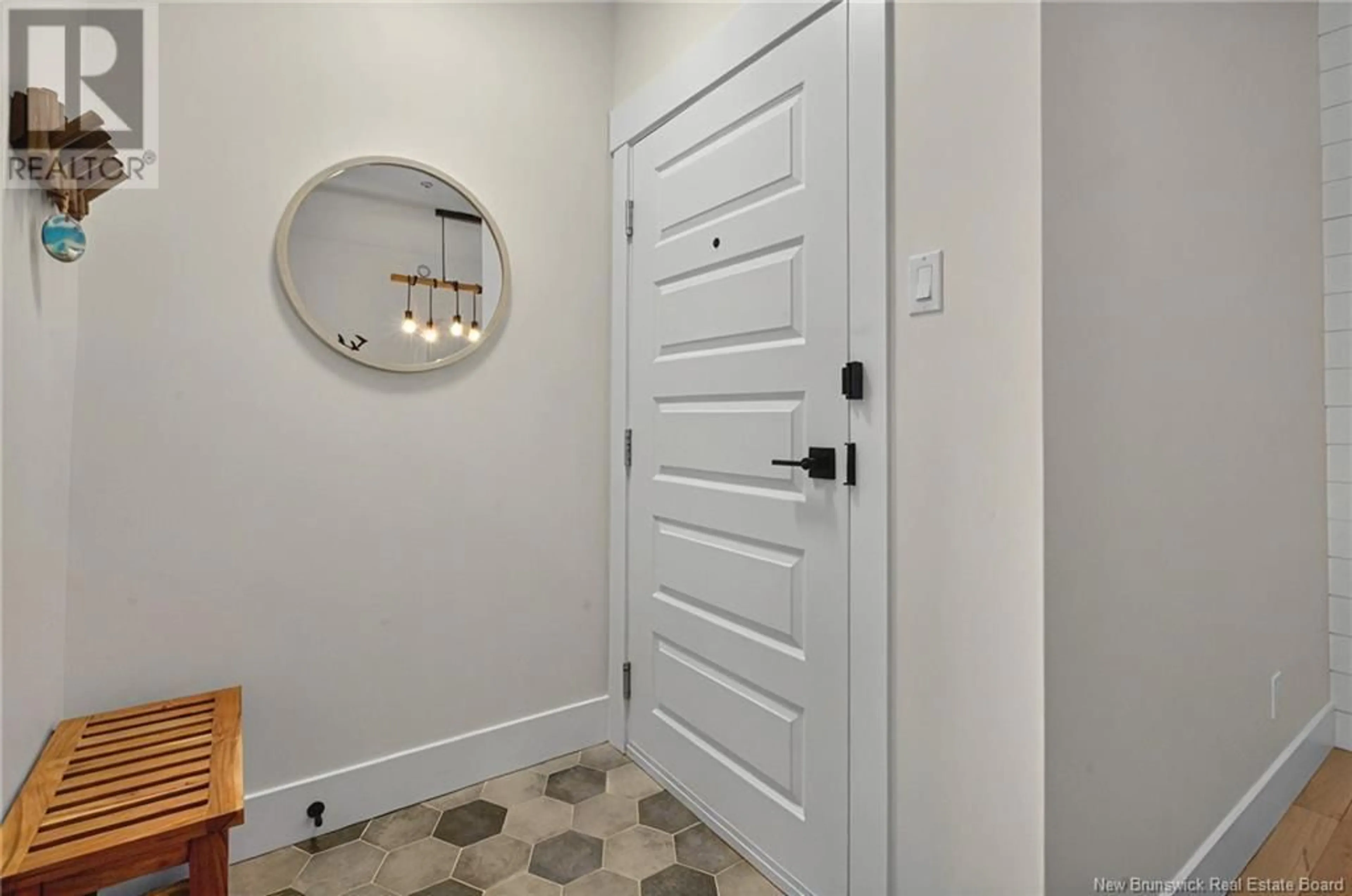 Indoor entryway for 101 - 63 CAP BIMET, Grand-Barachois New Brunswick E4P6X5