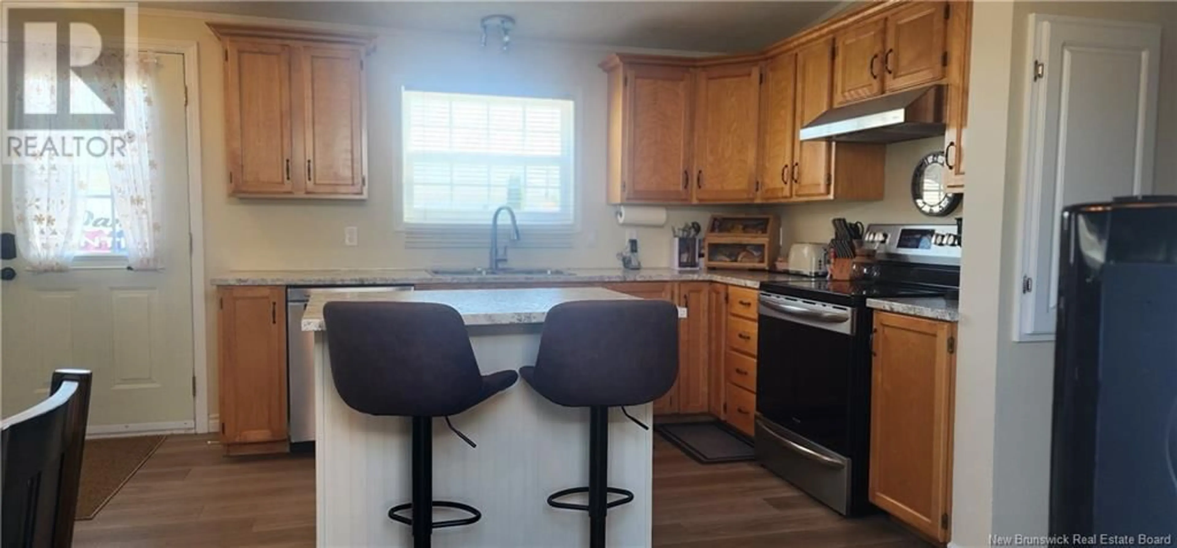 Standard kitchen, wood/laminate floor for 5 BAYBERRY STREET, Moncton New Brunswick E1H3R7