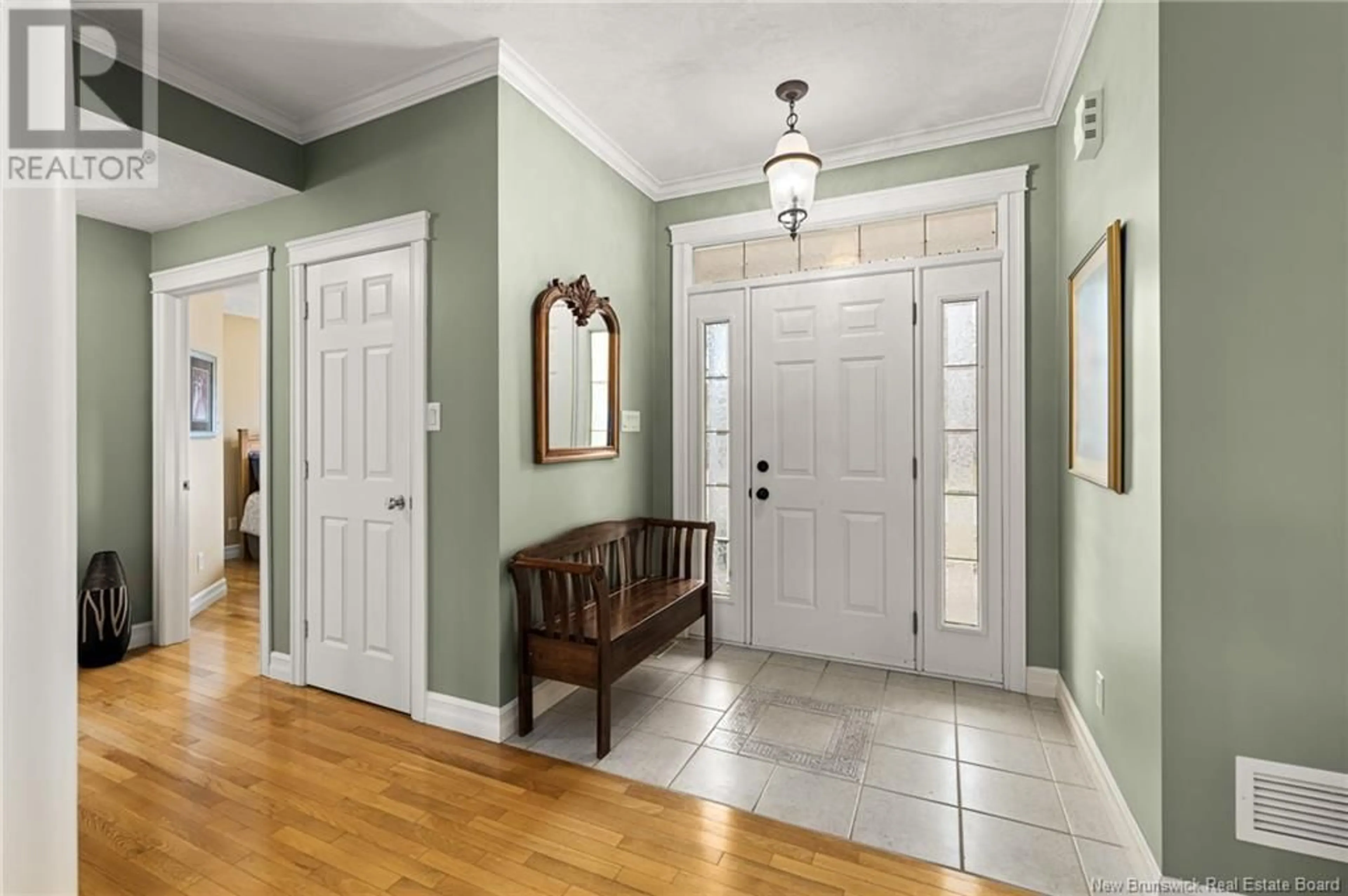 Indoor entryway for 27 CAMELOT DRIVE, Moncton New Brunswick E1A6N9