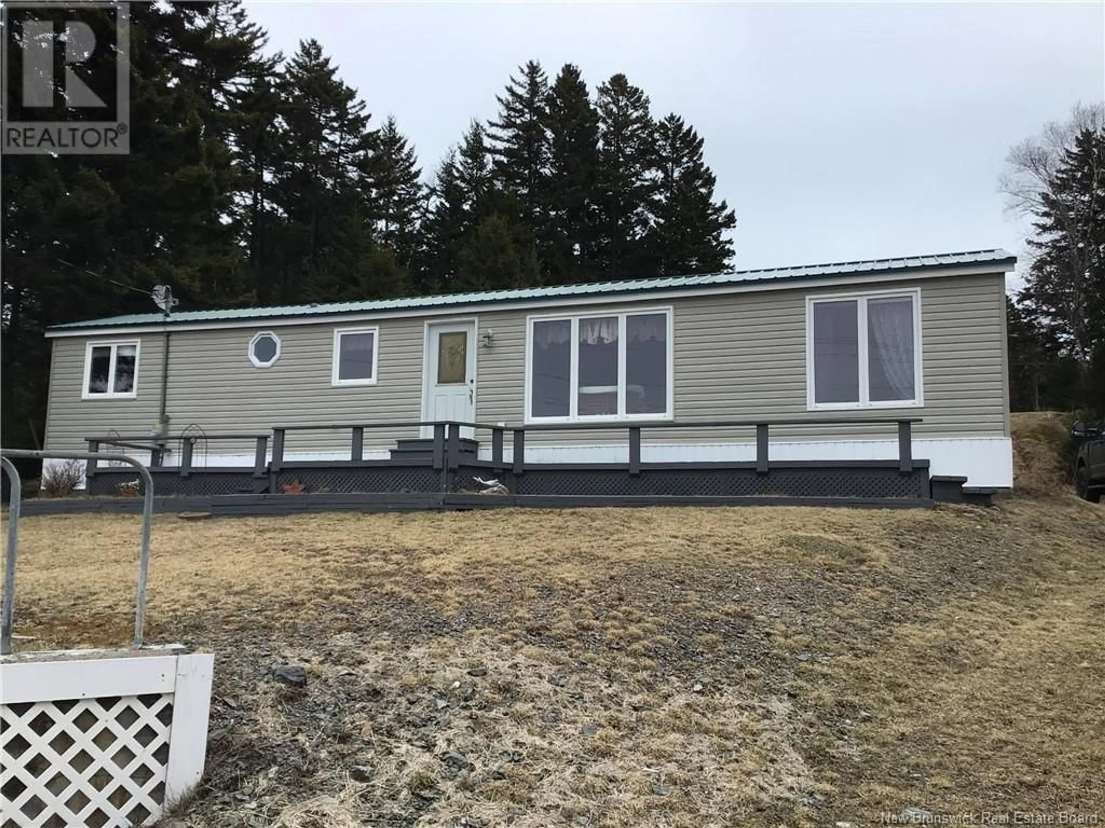 Home with vinyl exterior material, building for 471 772 ROUTE, Deer Island New Brunswick E5V1R7